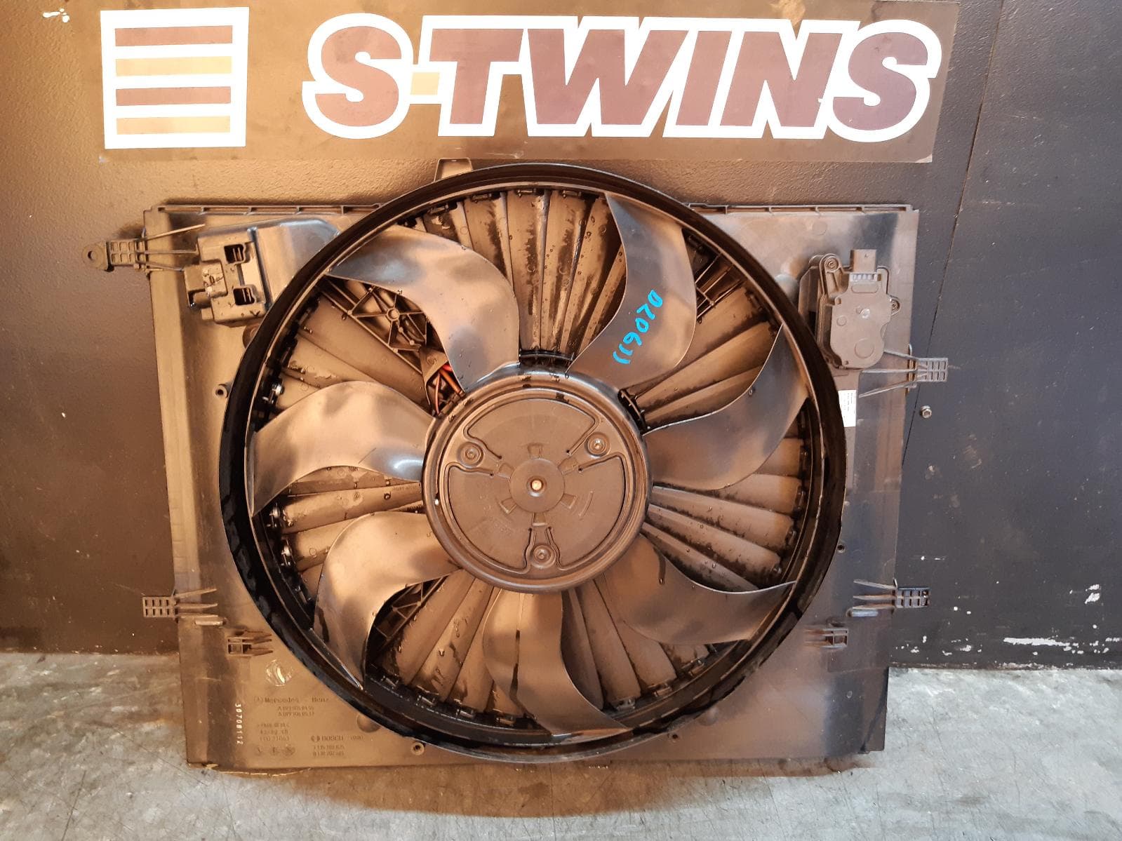 Used auto part listing image: 2015 MERCEDES S CLASS FAN W222, 11/13-11/20 0000119070