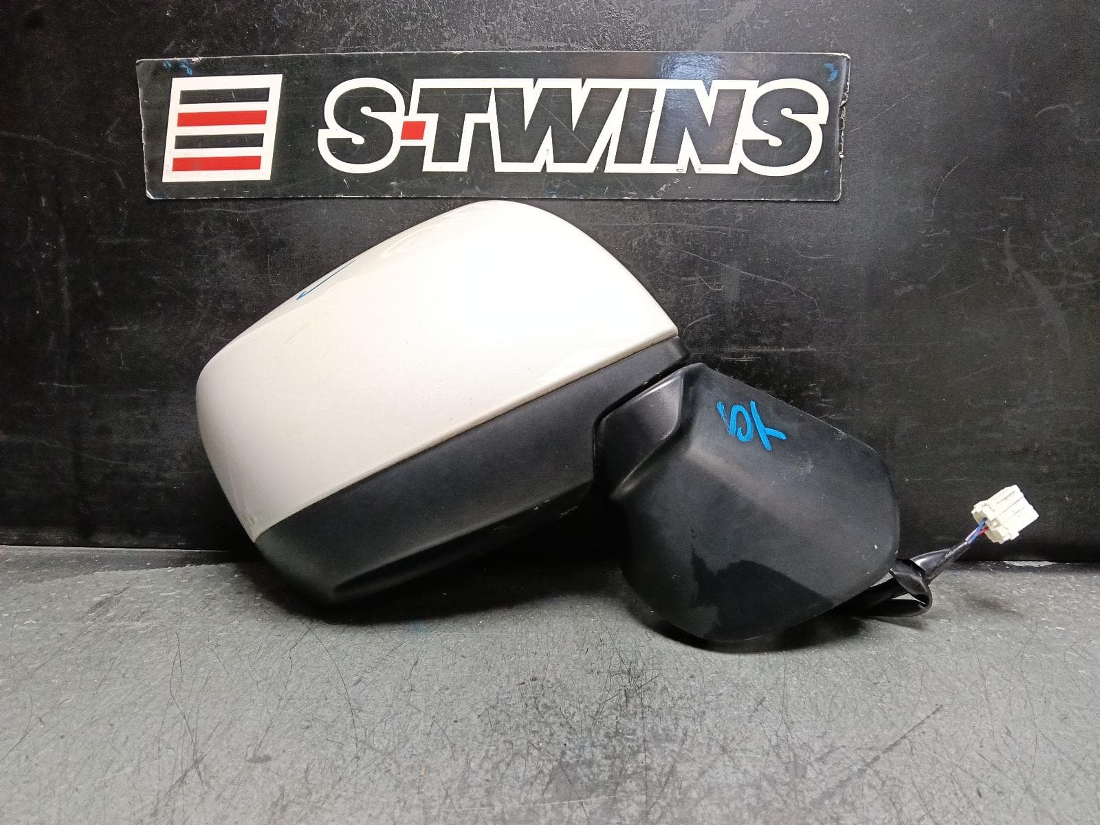 Used auto part listing image: 2015 SUBARU XV RIGHT DOOR MIRROR G4X, NON INDICATOR TYPE, 08/11-04/17 0000405164