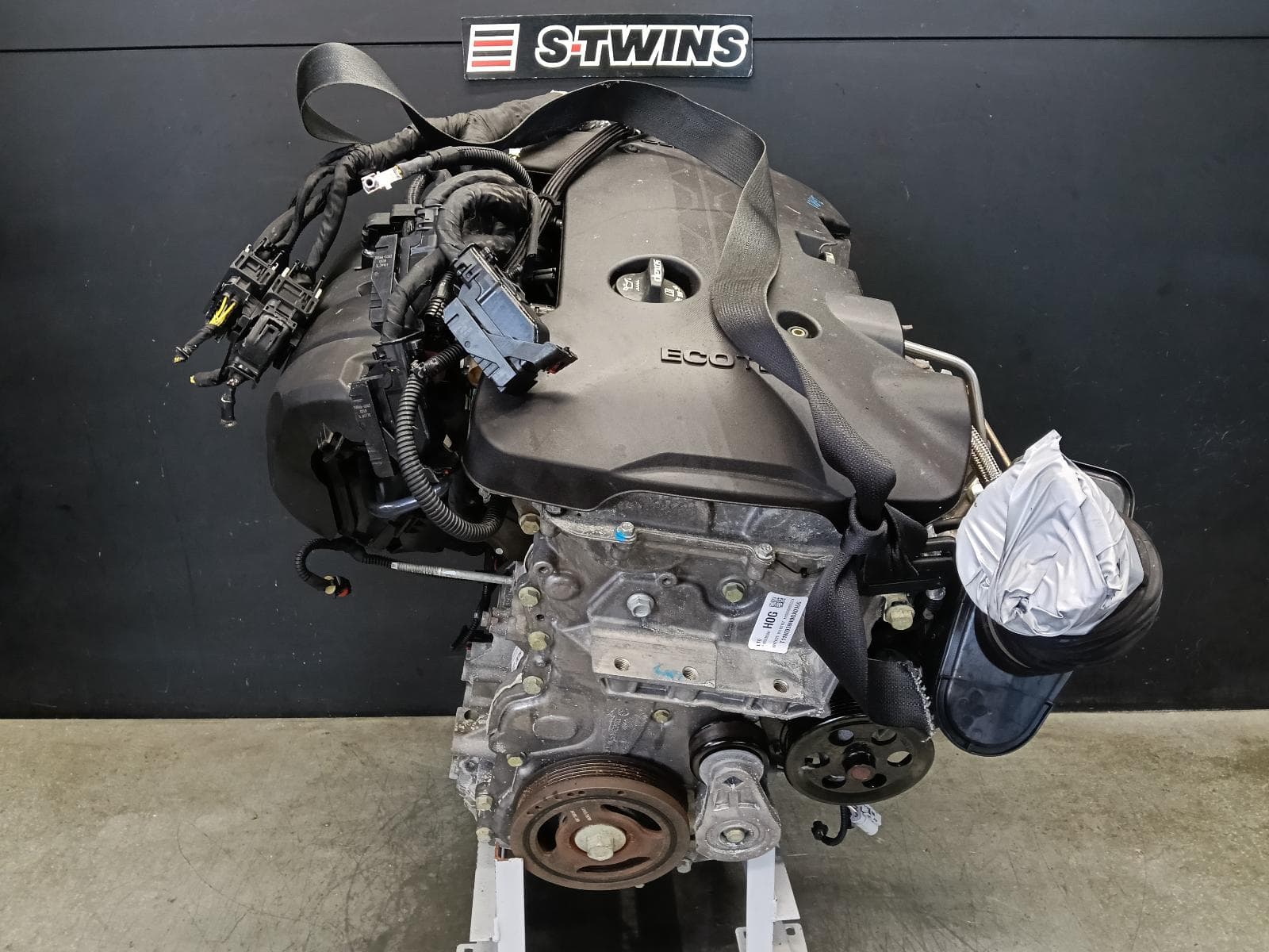 Used auto part listing image: 2019 HOLDEN EQUINOX ENGINE EQ, PETROL, 2.0, TURBO, 09/17-12/20 0000398609
