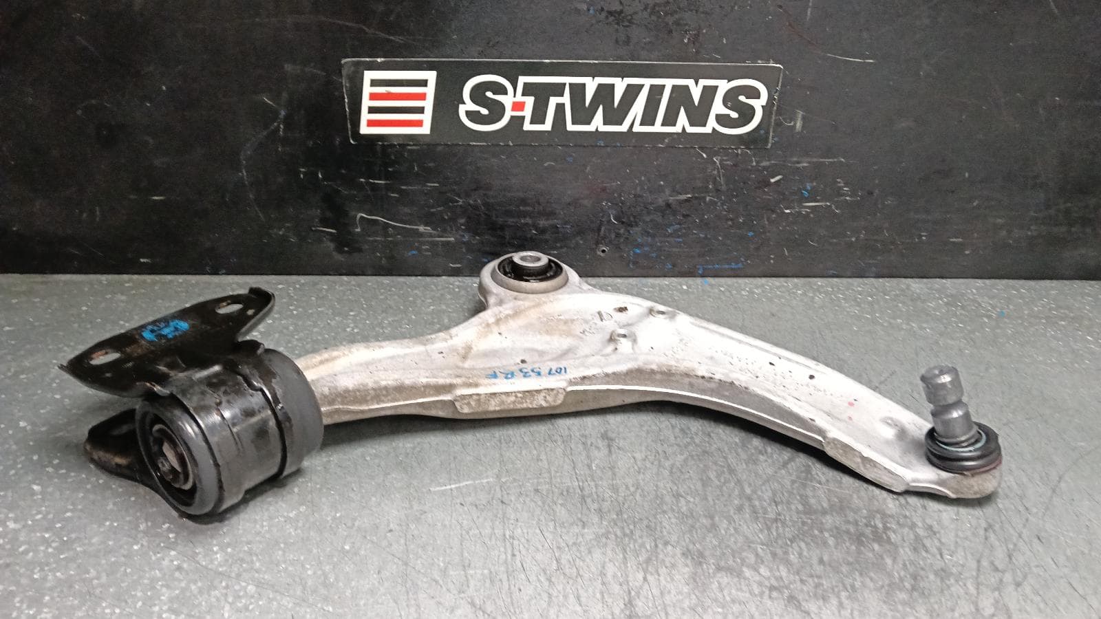 Used auto part listing image: 2019 FORD ENDURA RIGHT FRONT LOWER CONTROL ARM CA, 09/18-06/20 0000399992