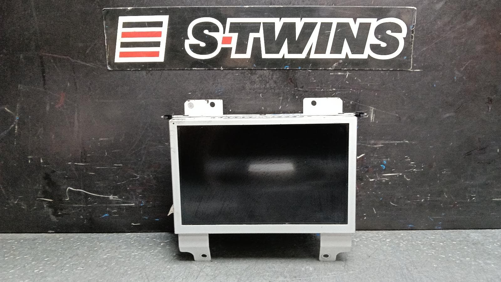 Used auto part listing image: 2019 FORD ENDURA DISPLAY UNIT, 8IN TOUCHSCREEN, CA, 09/18-06/20 0000399999
