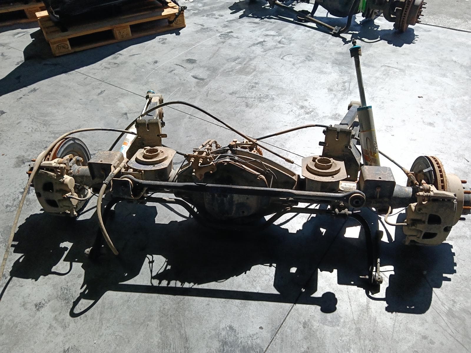 Used auto part listing image: 2017 RAM 2500/3500 REAR DIFF ASSEMBLY 2016-2020 0000395846