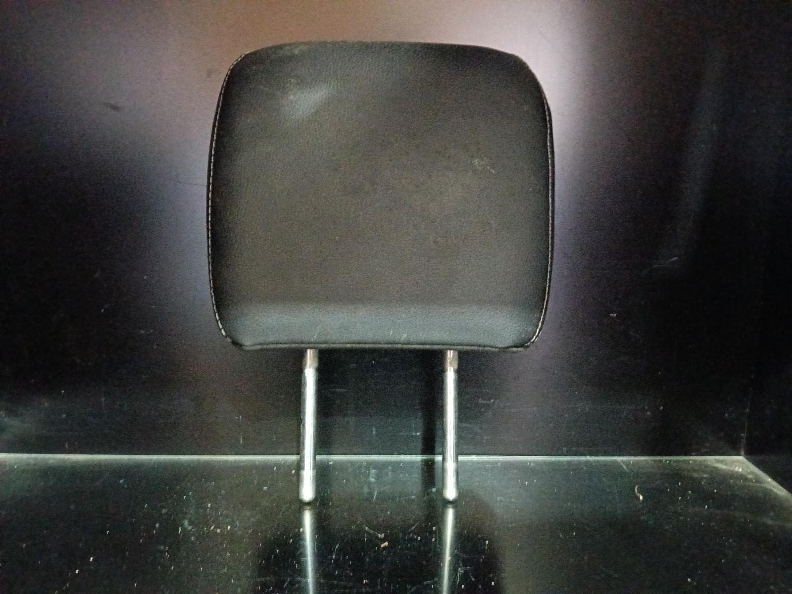 Used auto part listing image: 2017 RAM 2500/3500 HEADREST 2016-2020 0000395860