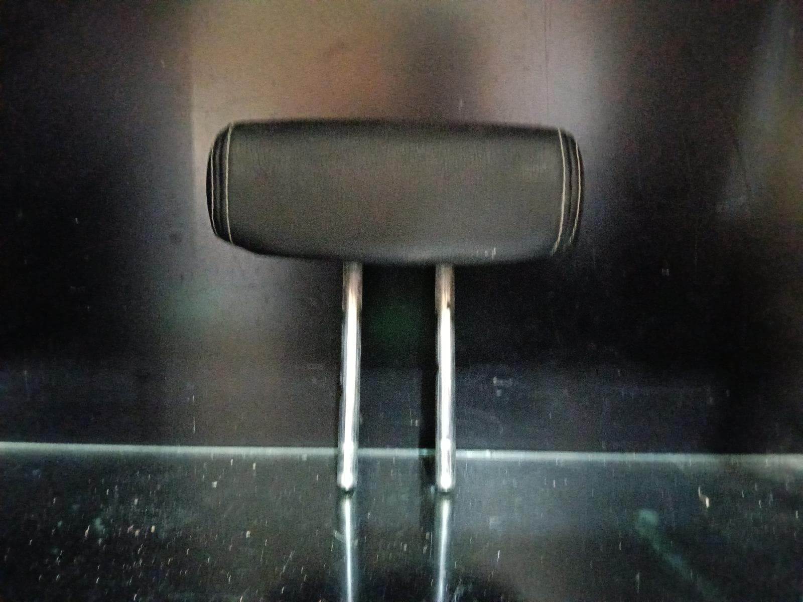 Used auto part listing image: 2017 RAM 2500/3500 HEADREST 2016-2020 0000395862
