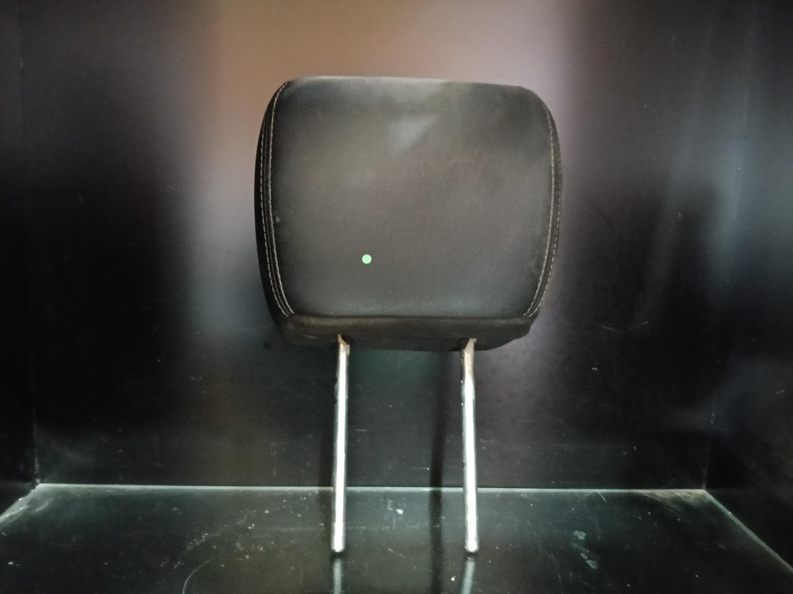 Used auto part listing image: 2017 RAM 2500/3500 HEADREST 2016-2020 0000395863