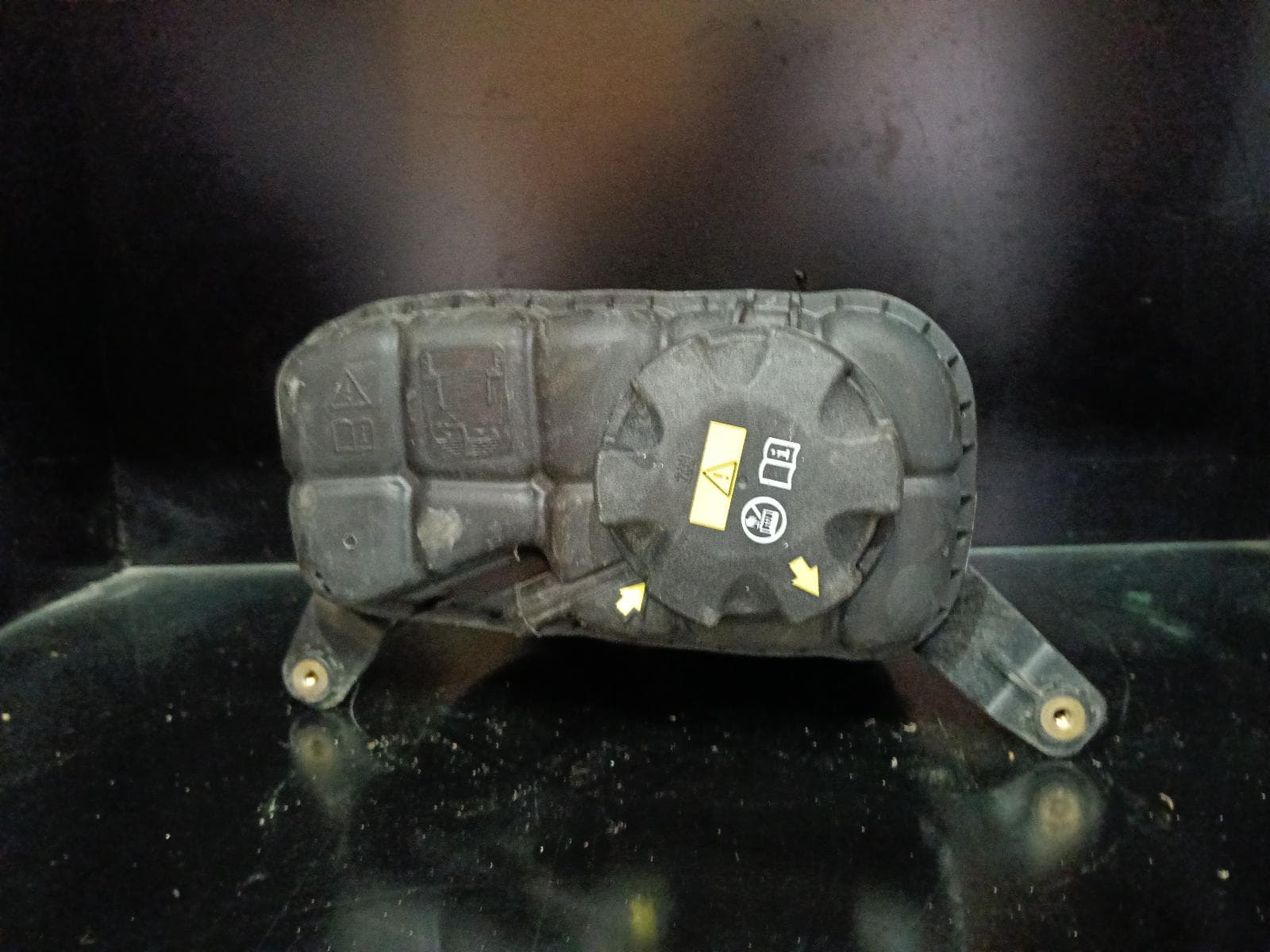 Used auto part listing image: 2015 BMW 4 SERIES OVERFLOW BOTTLE PETROL, 3.0, TURBO, N55 CODE, 435i, F32/F33/F36, 07/13-04/16 0000395882