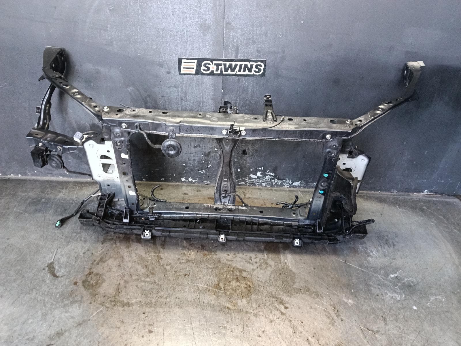 Used auto part listing image: 2018 SUBARU IMPREZA RADIATOR SUPPORT G5, 09/16-09/23 0000396579
