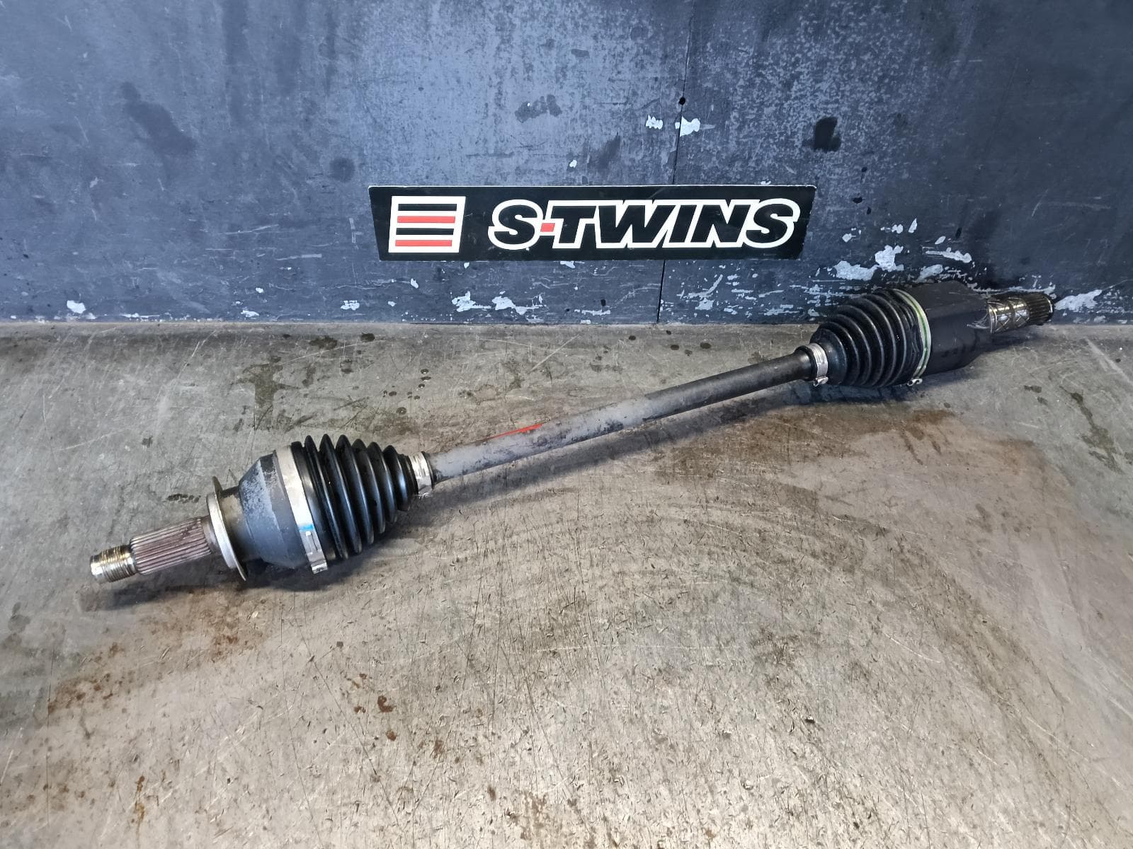 Used auto part listing image: 2018 SUBARU IMPREZA LEFT DRIVESHAFT FRONT, G5, 09/16-09/23 0000396598