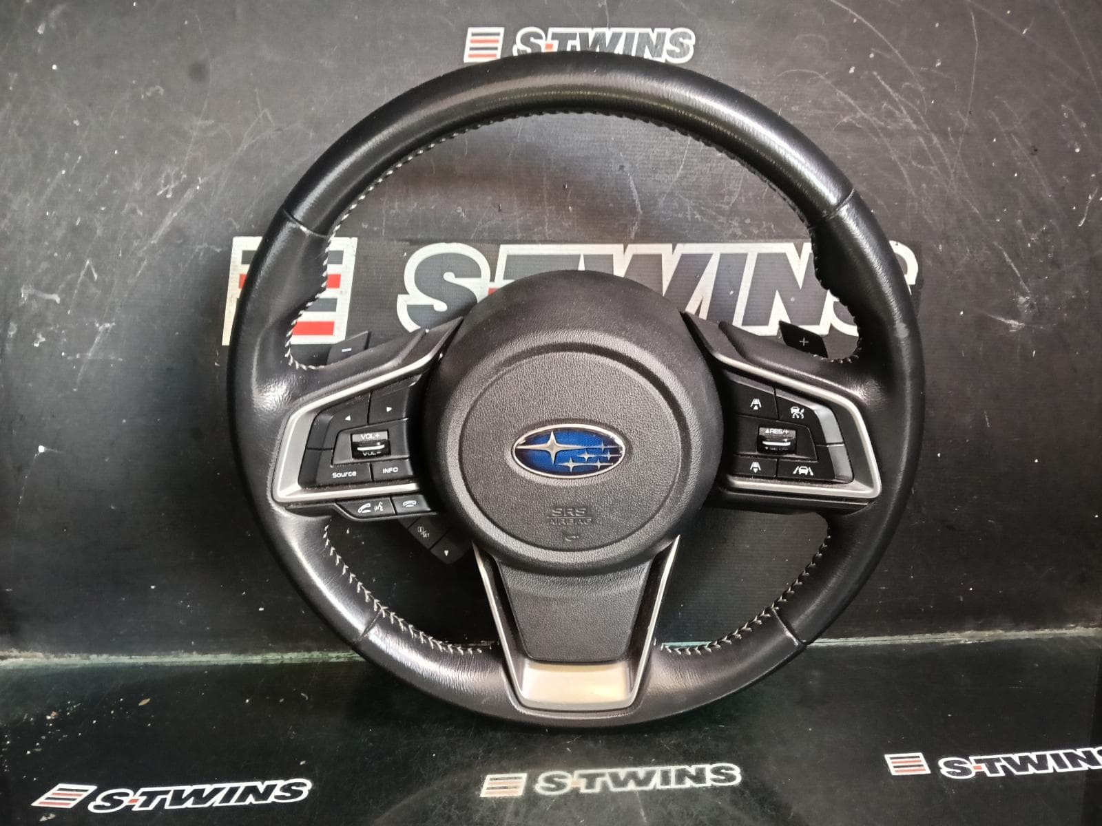 Used auto part listing image: 2018 SUBARU IMPREZA STEERING WHEEL LEATHER, G5, 09/16-09/23 0000396601