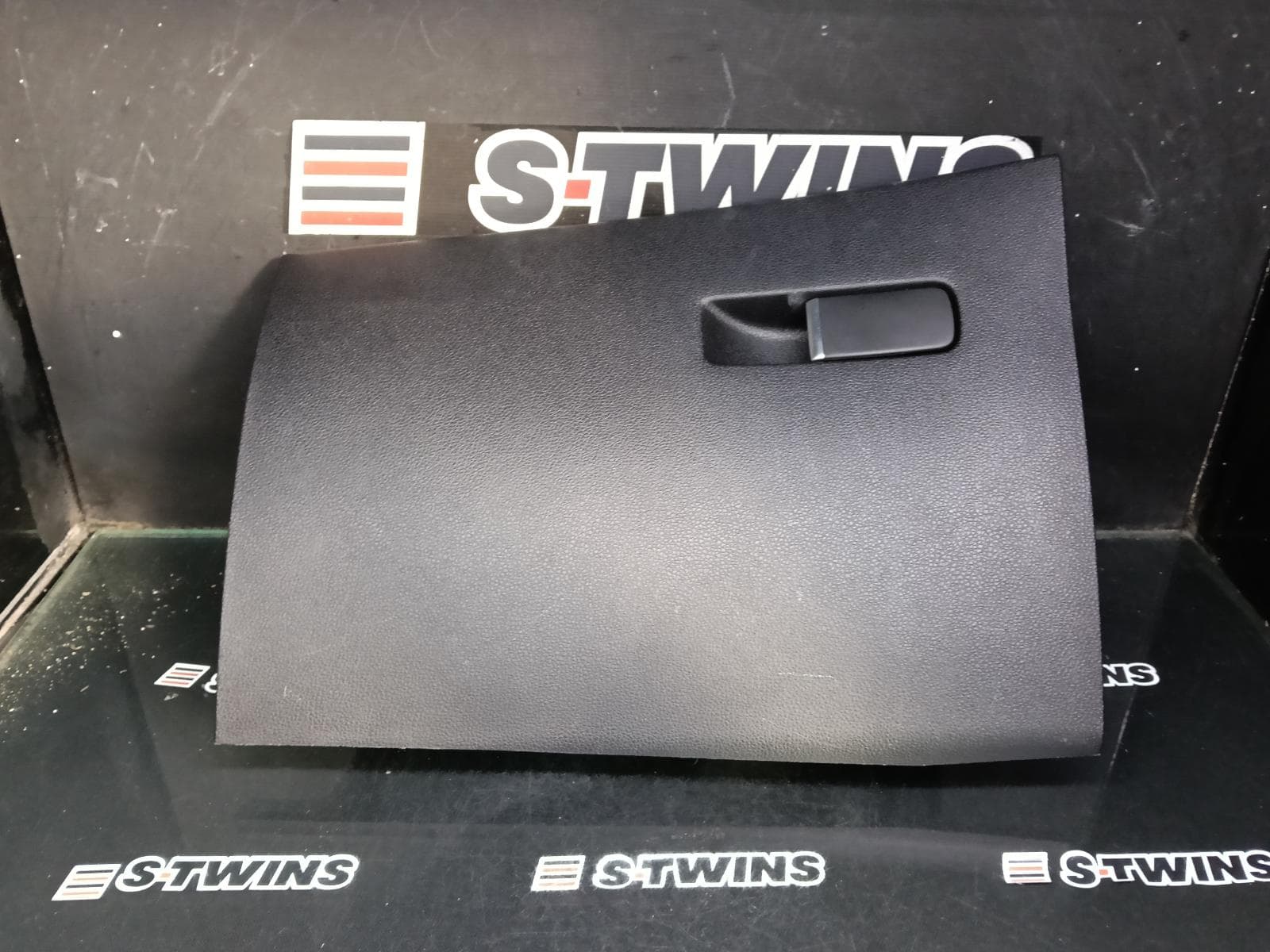 Used auto part listing image: 2020 MG HS GLOVE BOX SAS23, 08/19-12/24 0000396185