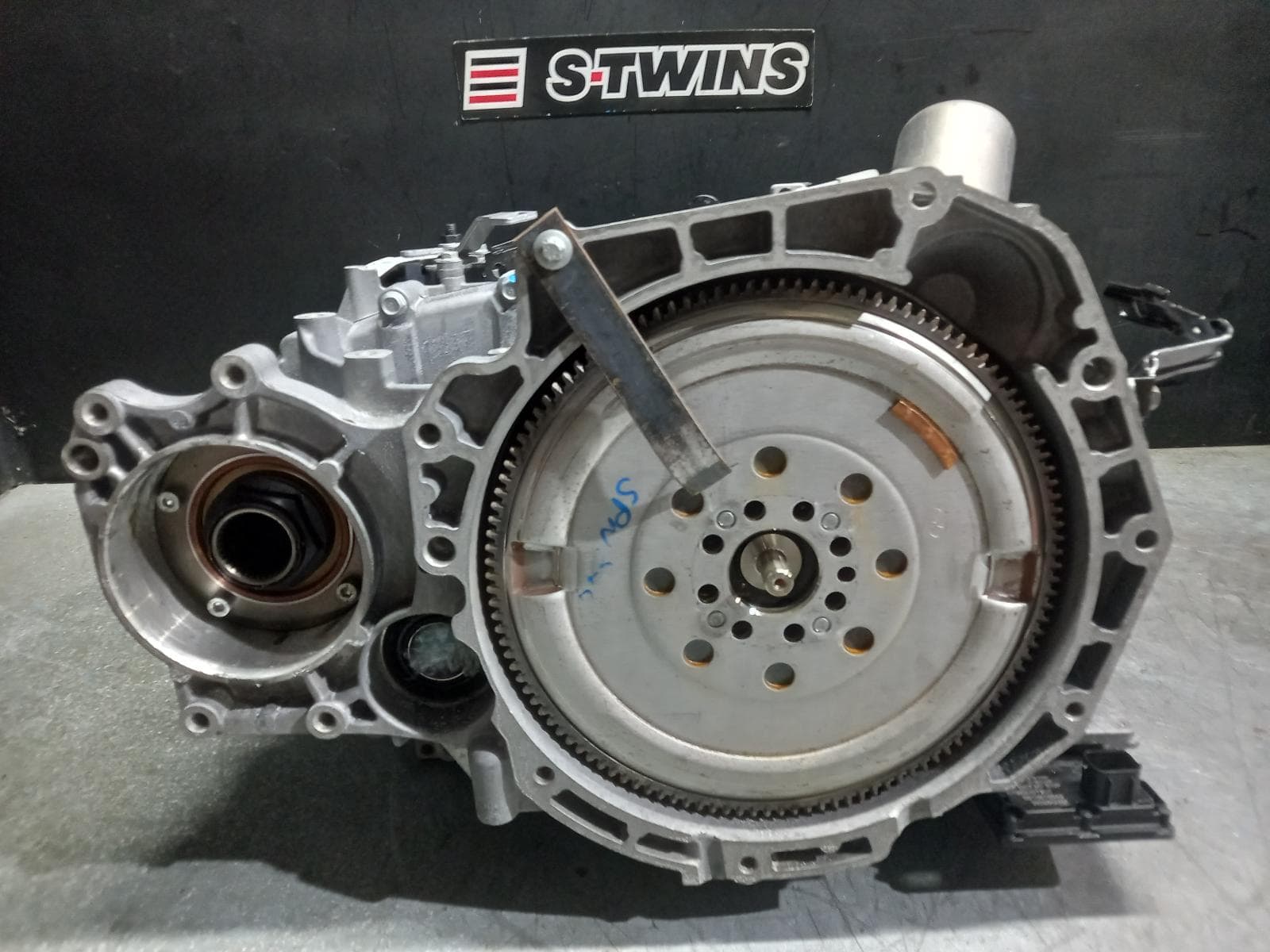 Used auto part listing image: 2023 KIA SORENTO TRANS GEARBOX MQ4, AUTO, AWD, DIESEL, 2.2, TURBO, D4HE, W/ ELECTRIC INHIBITOR SWITCH TYPE, NON TRANSFER CASE, 02/20- 0000398608