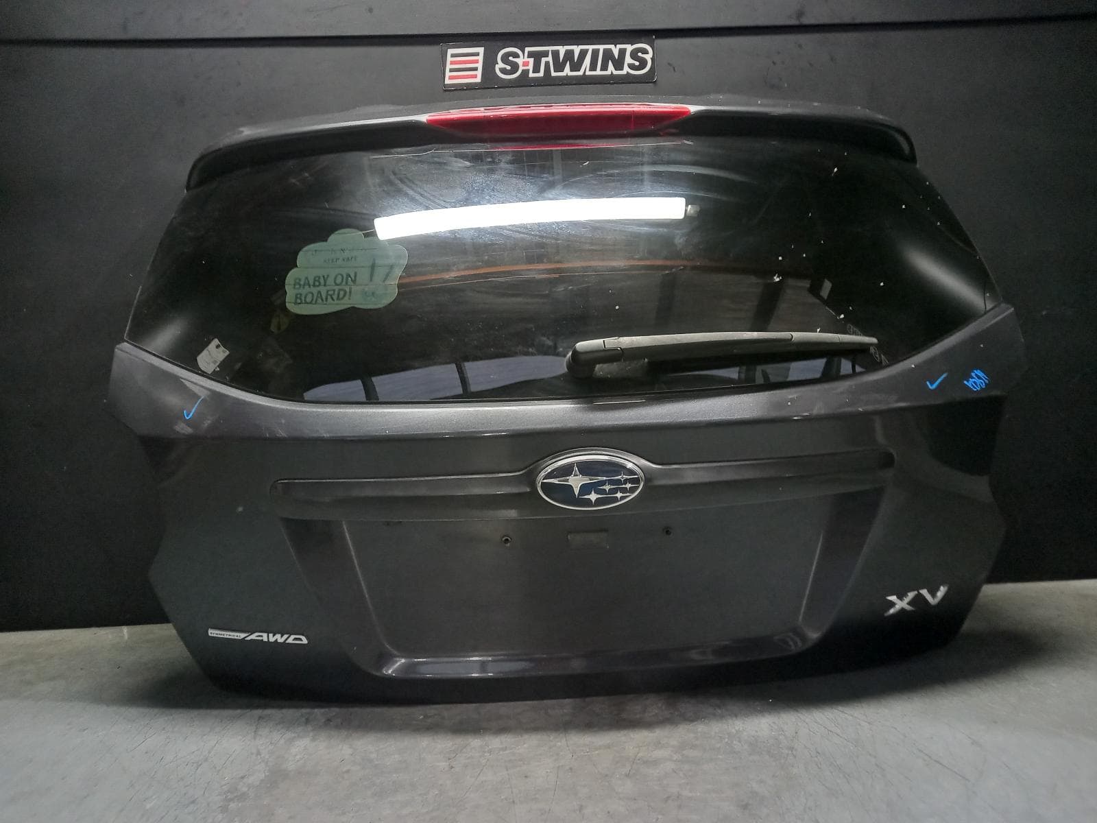 Used auto part listing image: 2012 SUBARU XV BOOTLID TAILGATE TAILGATE, G4X, NON SPOILER TYPE, 08/11-04/17 0000399812