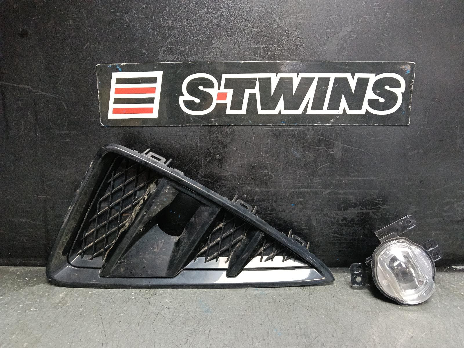 Used auto part listing image: 2024 HAVAL H6 B01, BUMPER FOGLAMP, NON HEV, 02/21-04/25 0000405621