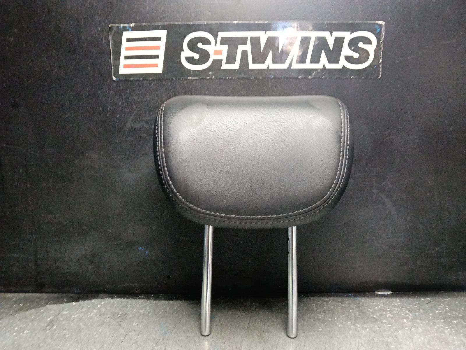 Used auto part listing image: 2024 HAVAL H6 HEADREST B01/B03, 02/21- 0000405631
