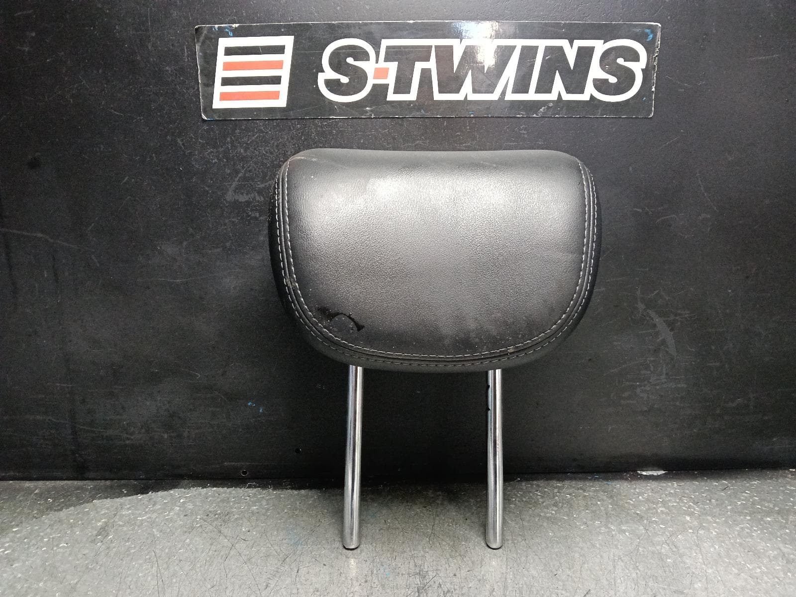 Used auto part listing image: 2024 HAVAL H6 HEADREST B01/B03, 02/21- 0000405632