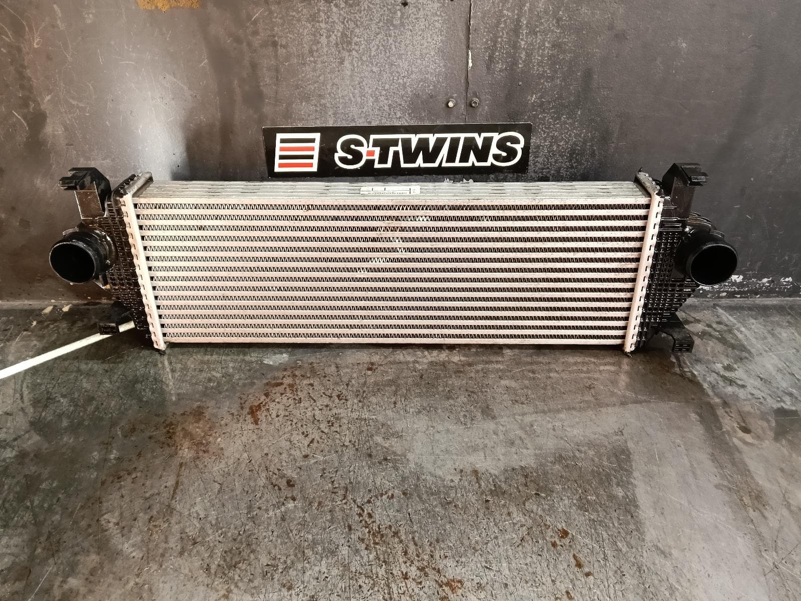 Used auto part listing image: 2016 JEEP GRANDCHEROKEE INTERCOOLER DIESEL, 3.0, WK, 10/10-02/22 0000397864