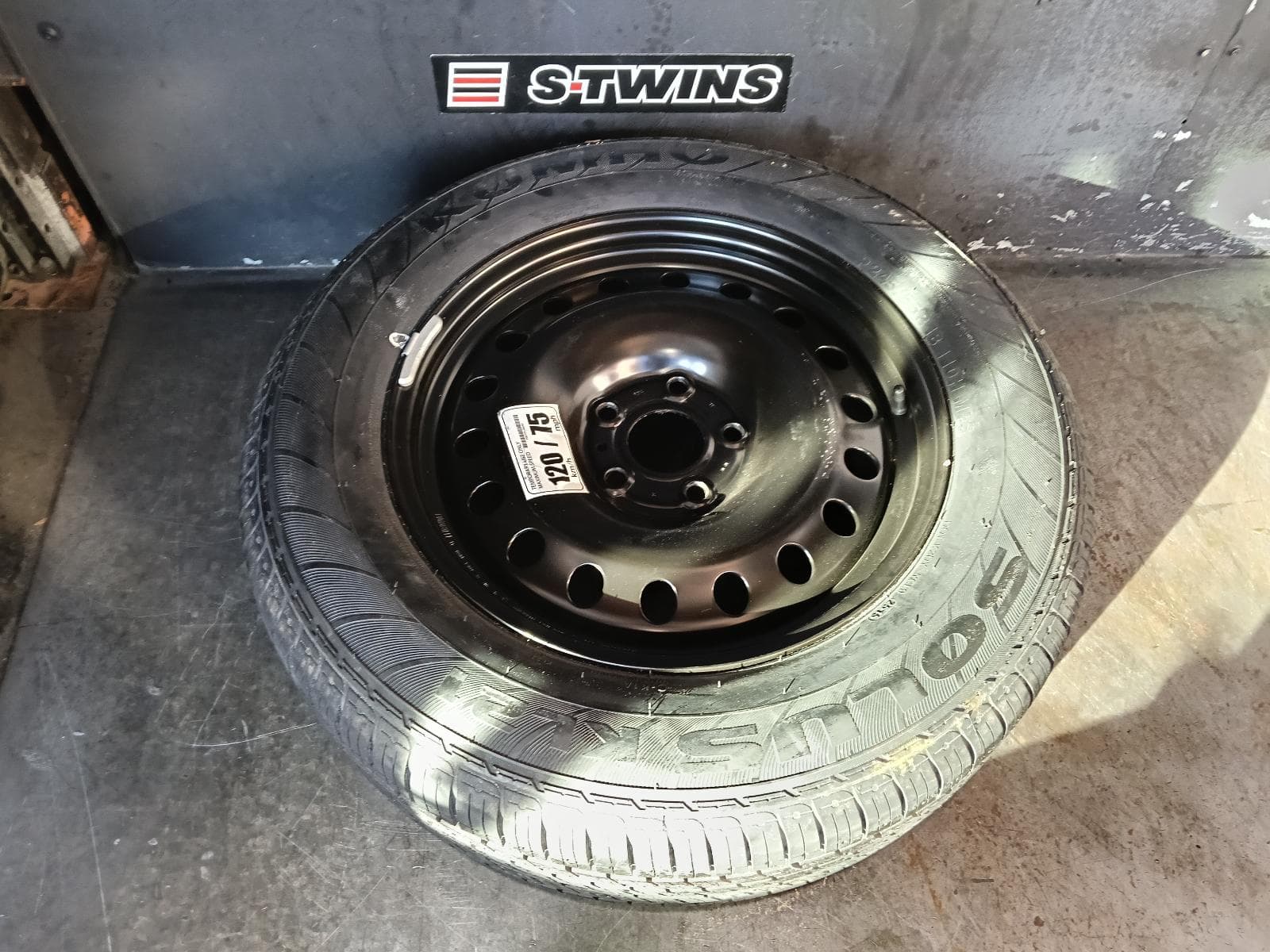 Used auto part listing image: 2016 JEEP GRANDCHEROKEE WHEEL STANDARD STEEL SPARE, WK, 10/10-02/22 0000397535
