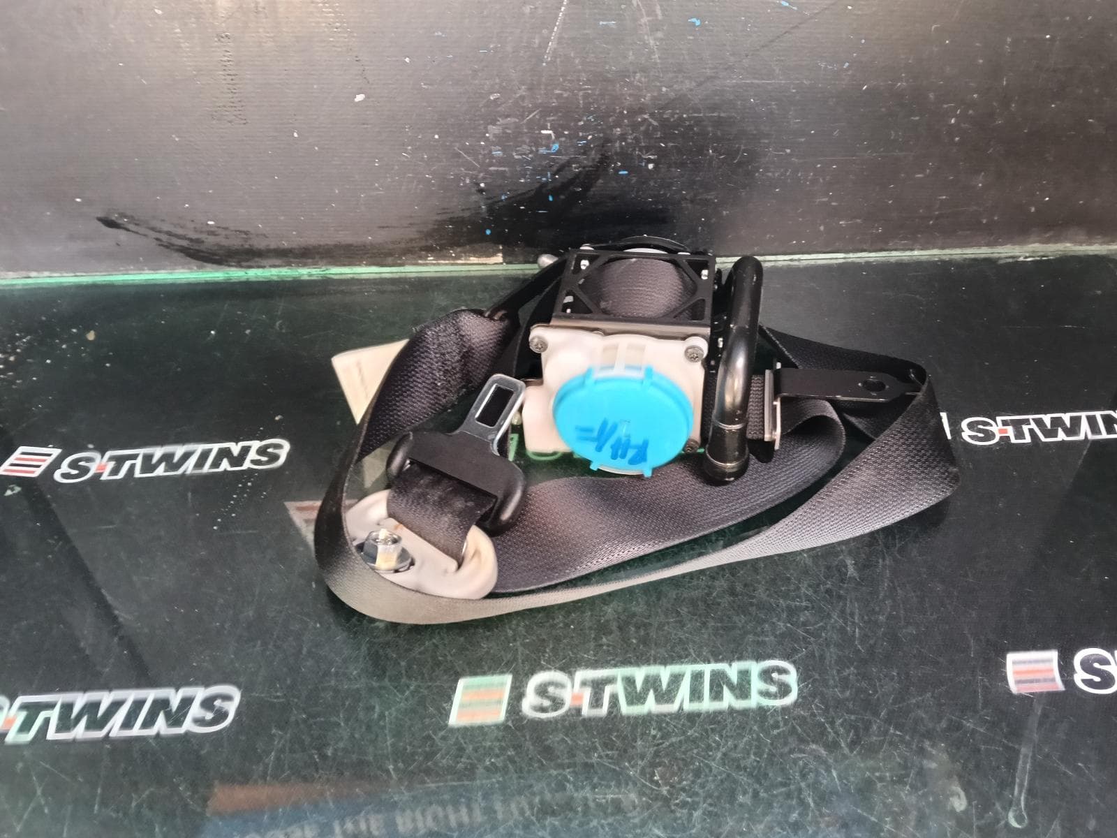 Used auto part listing image: 2018 MAZDA CX9 SEAT BELT STALK RH FRONT, SEAT BELT ONLY, TC, 07/16-12/24 0000397601