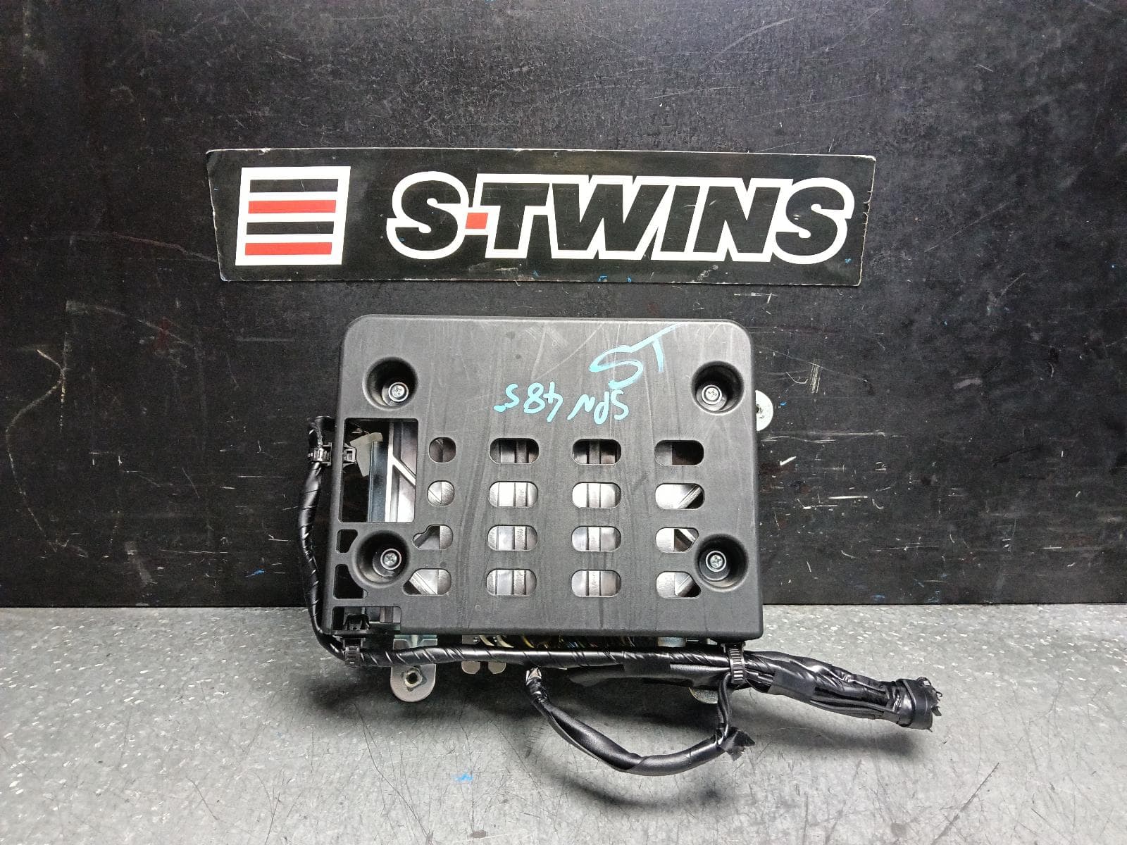 Used auto part listing image: 2020 SUBARU WRX AMPLIFIER, HARMON KARDON, V1, 03/14-10/21 0000398353