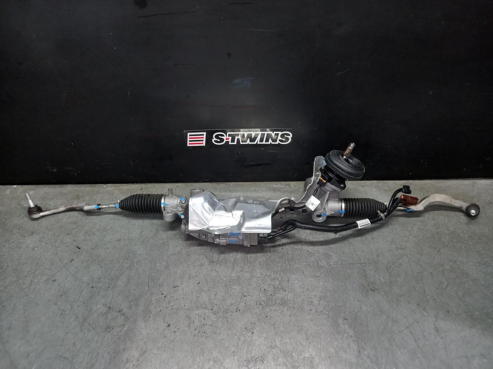 Used auto part listing image: 2024 NISSAN QASHQAI STEERING BOX RACK J12, ELECTRIC, PETROL, 1.3, TURBO, HR13, 05/22- 0000408022
