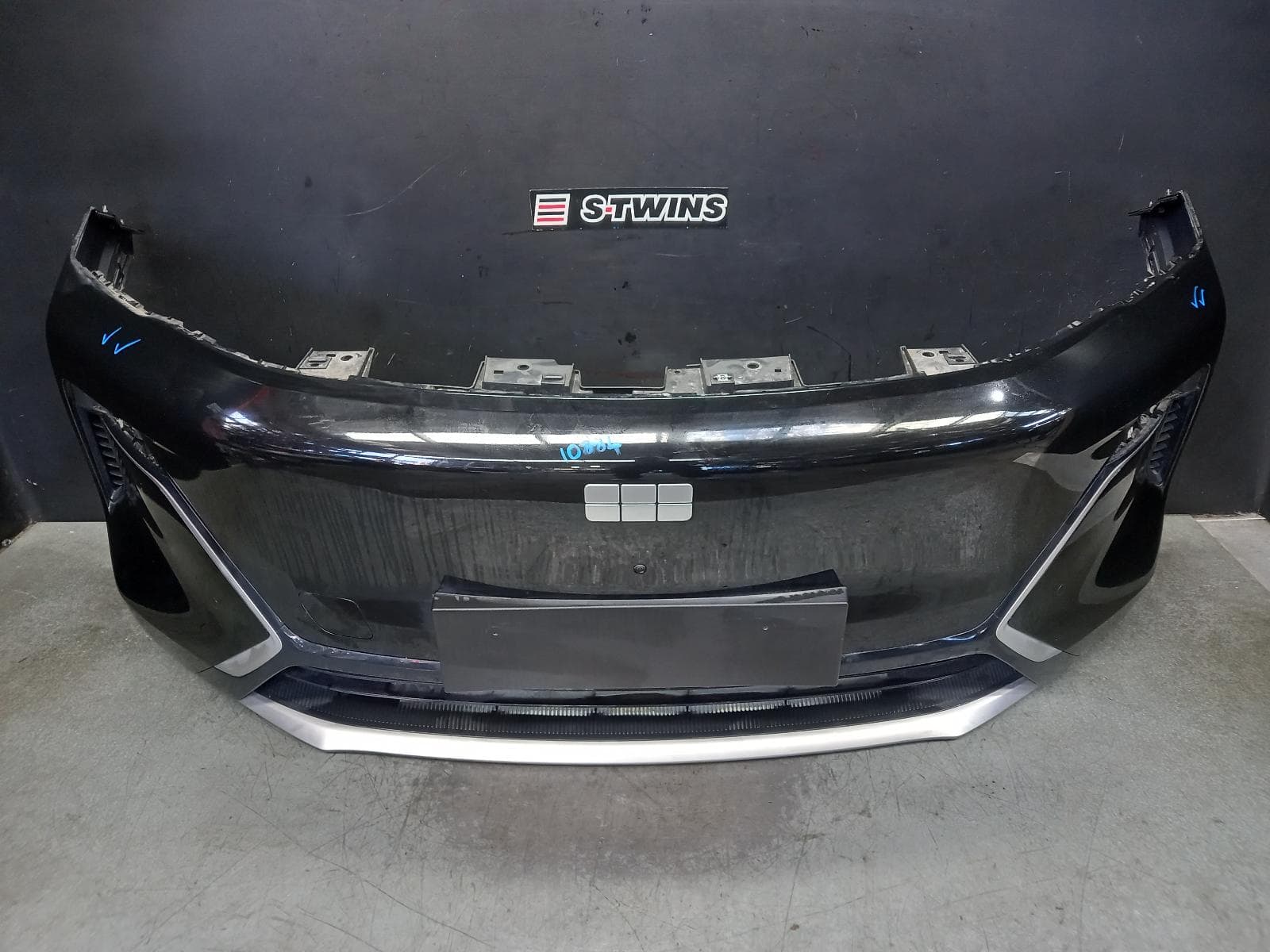 Used auto part listing image: 2025 GEELY STARRAY FRONT BUMPER P145, 06/25- 0000405719
