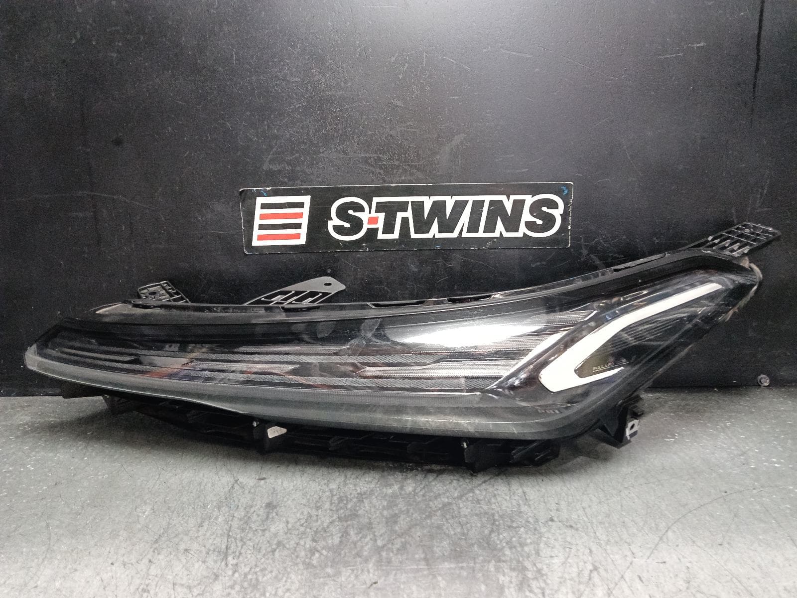 Used auto part listing image: 2025 GEELY STARRAY LEFT HEADLAMP P145, 06/25- 0000405754