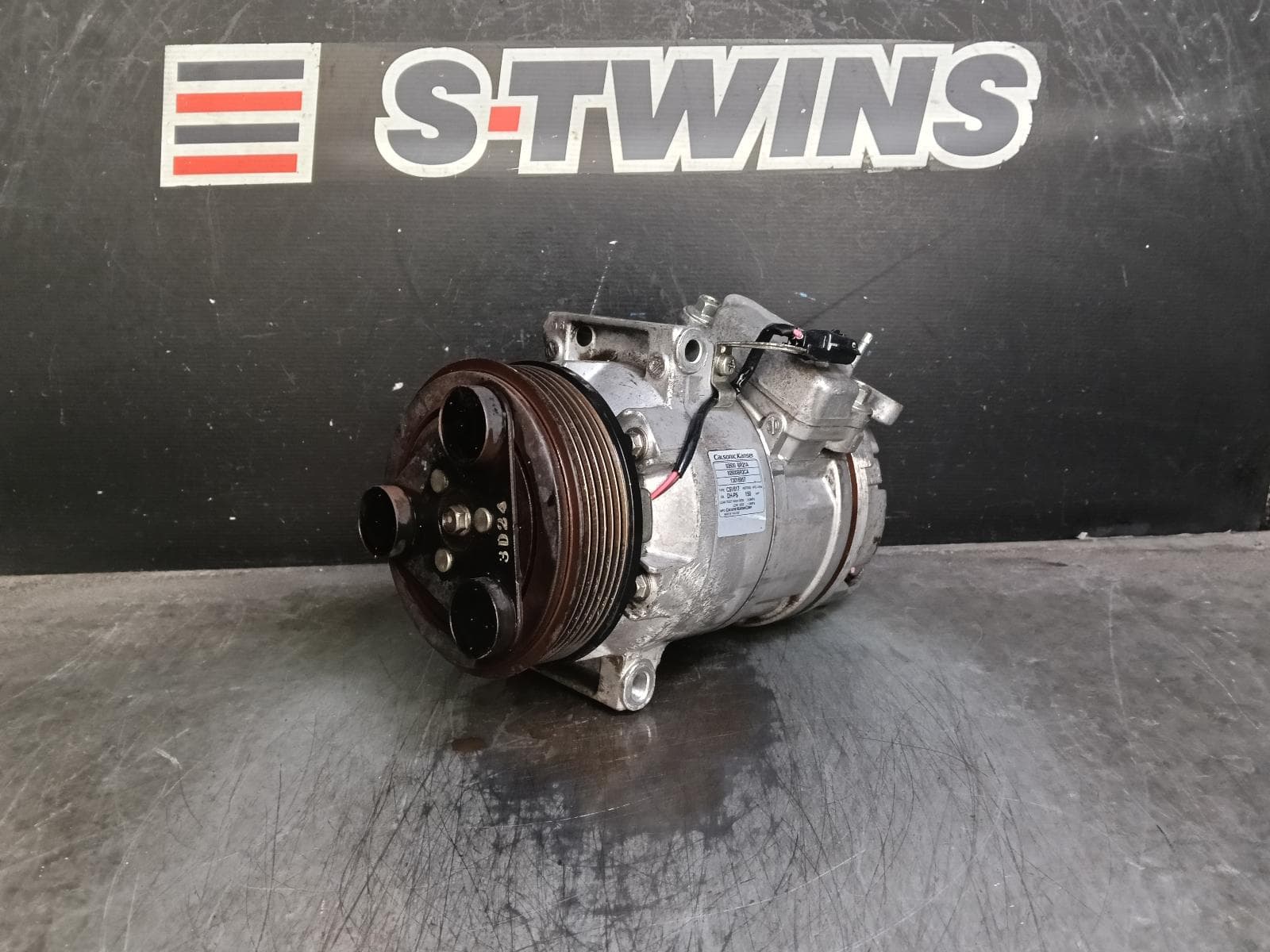 Used auto part listing image: 2014 NISSAN DUALIS A C COMPRESSOR J10, 2.0, MR20, P/N 92600-BR21A, 10/07-05/14 0000405140