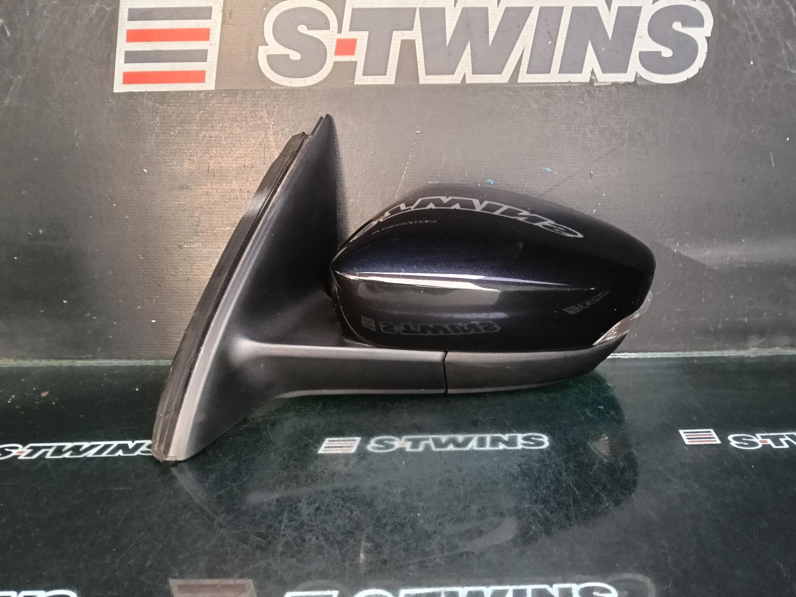 Used auto part listing image: 2020 SKODA RAPID LEFT DOOR MIRROR NH, BLACK, 05/14-12/20 0000402416