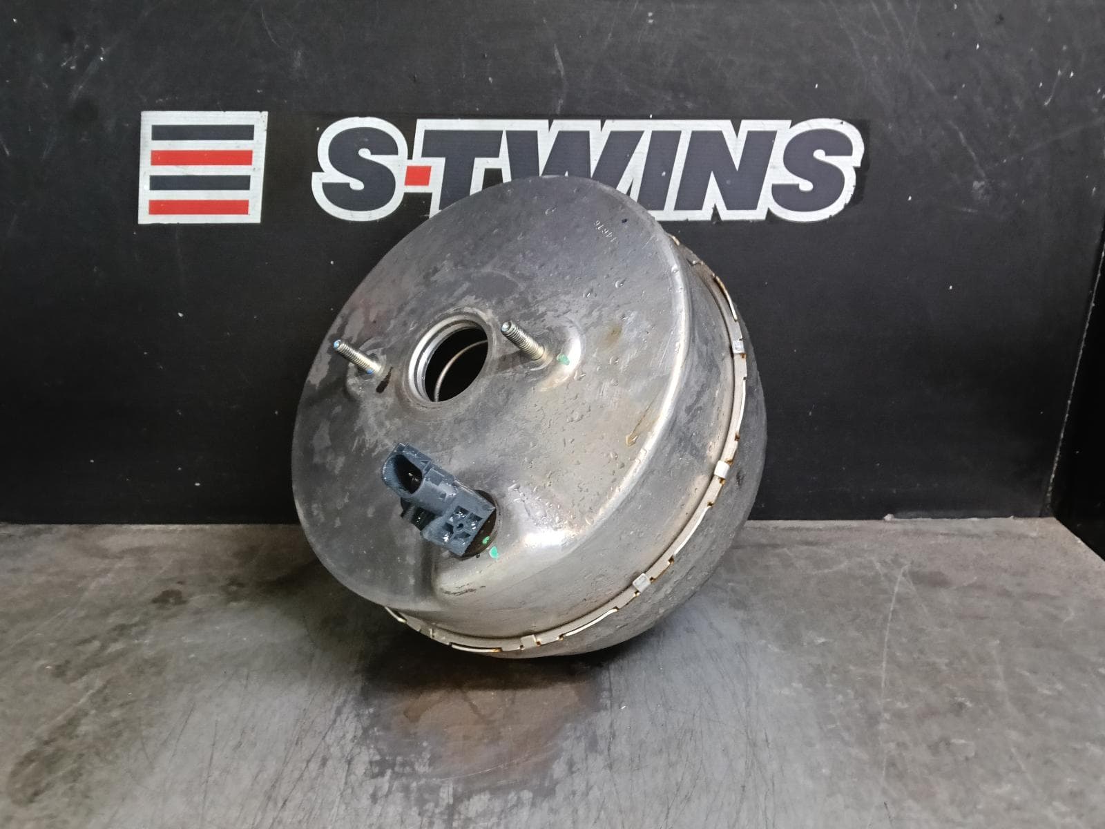 Used auto part listing image: 2017 JEEP GRANDCHEROKEE BRAKE BOOSTER WK, 10/16-02/22 0000403254