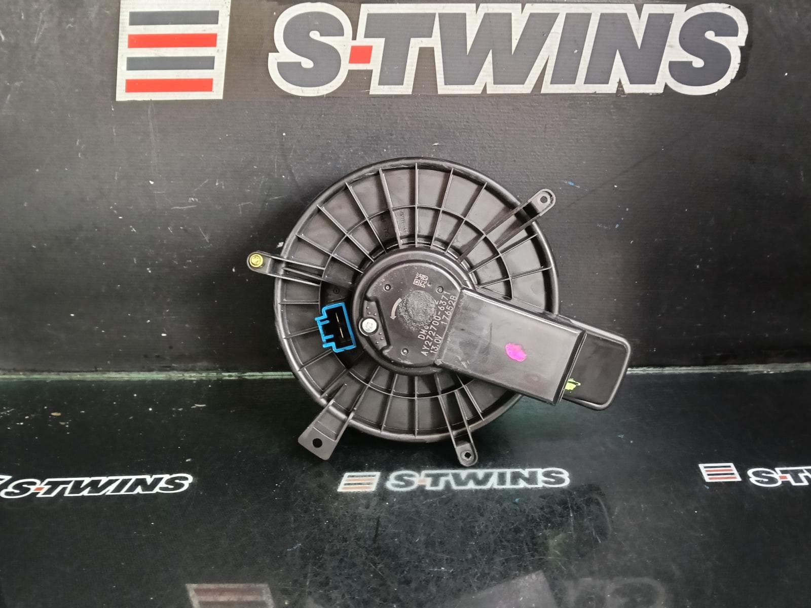 Used auto part listing image: 2015 JEEP GRANDCHEROKEE HEATER FAN MOTOR WK, 10/10-02/22 0000403323