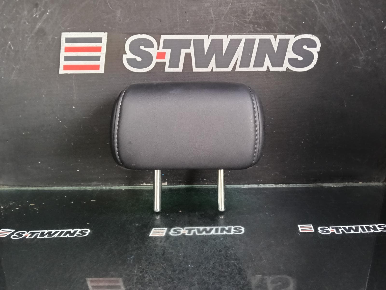 Used auto part listing image: 2018 MAZDA CX5 HEADREST KF, CENTRE REAR, CLOTH, 02/17- 0000403647