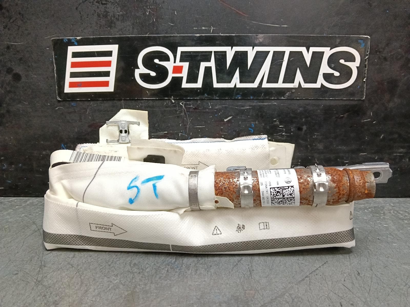 Used auto part listing image: 2020 VOLKSWAGEN TIGUAN LEFT AIRBAG SIDE CURTAIN, NON ALLSPACE, 5NA, 06/16-02/24 0000403029