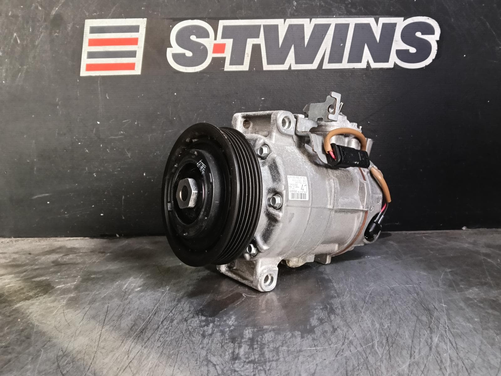 Used auto part listing image: 2013 MERCEDES B CLASS A C COMPRESSOR W246, 1.8, DIESEL, P/N A0038304160, 12/11-01/15 0000406988