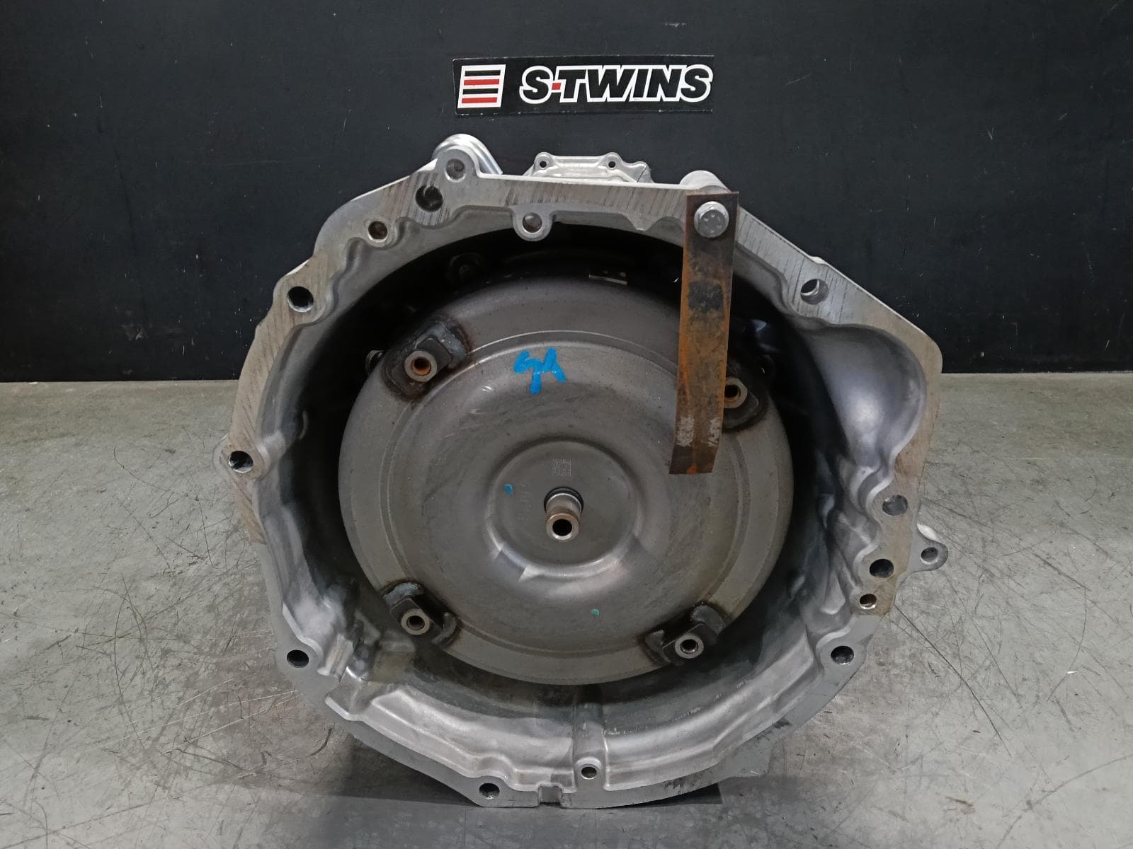 Used auto part listing image: 2024 NISSAN NAVARA TRANS GEARBOX NP300, AUTO, 4WD, DIESEL, 2.3, YS23DDT, TURBO, NO TRANSFER CASE, 01/21-12/25 0000408184