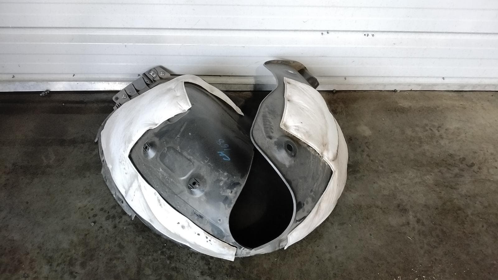 Used auto part listing image: 2023 KIA SORENTO LEFT GUARD LINER MQ4, FRONT, 02/20- 0000400243