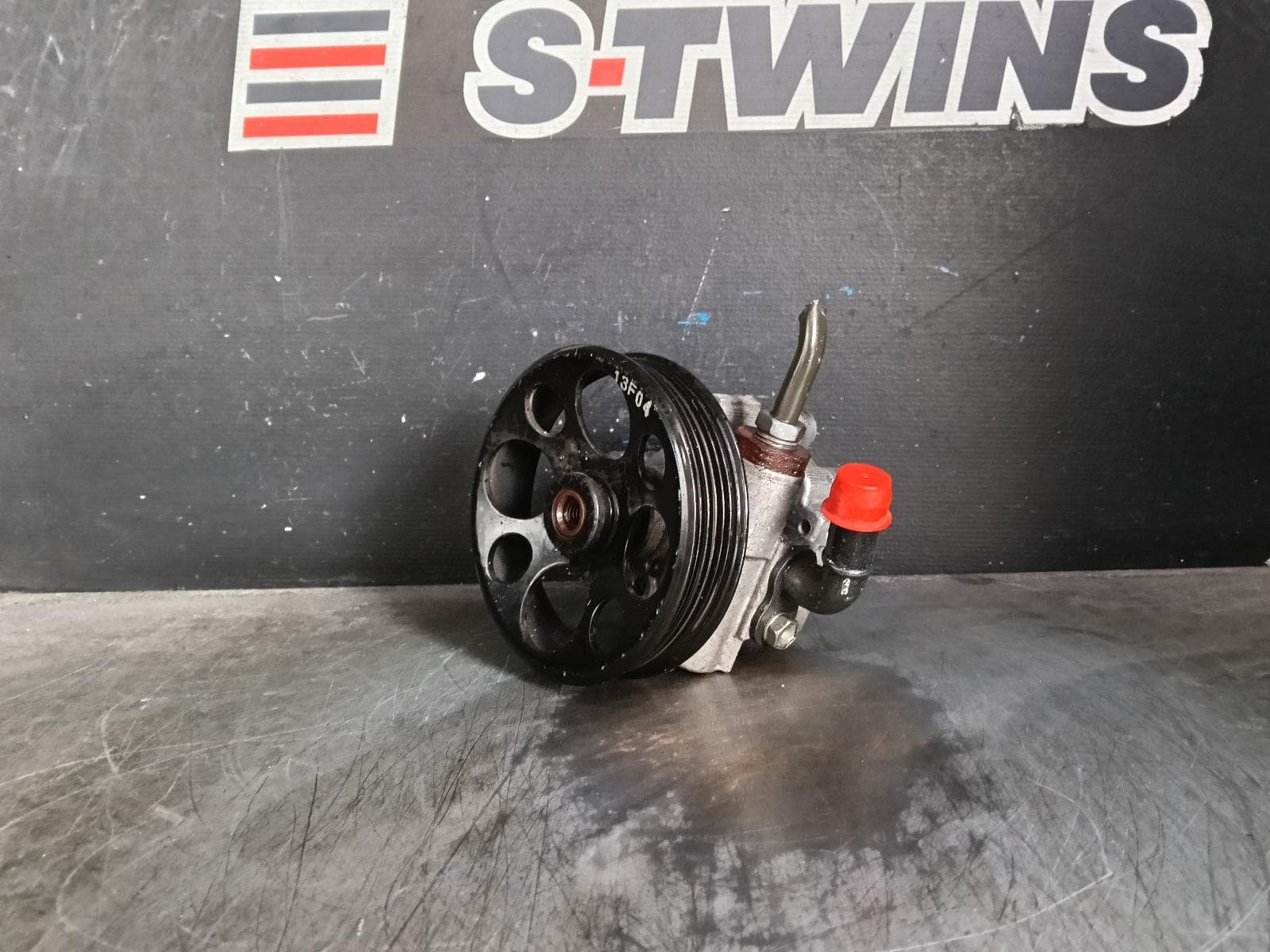 Used auto part listing image: 2014 HOLDEN CAPTIVA STEERING PUMP DIESEL, 2.2, Z22DI, CG, 01/11-06/18 0000403769