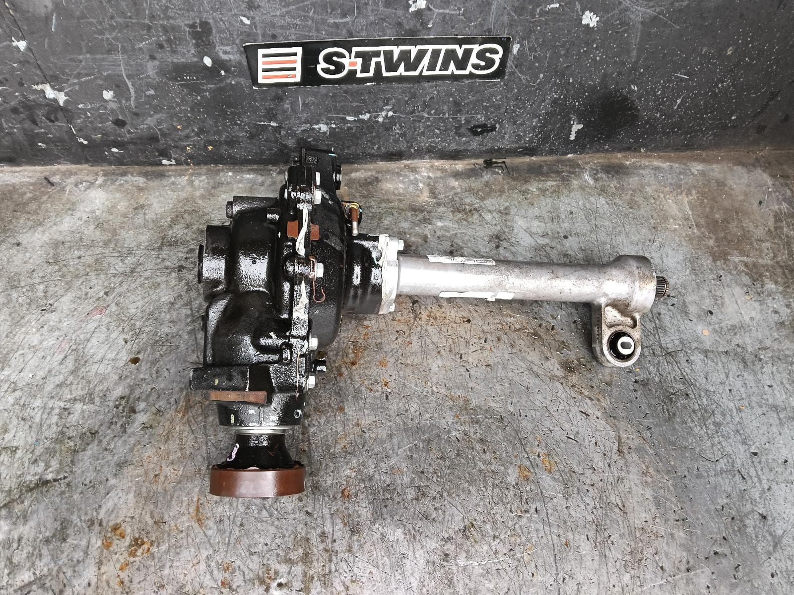 Used auto part listing image: 2017 FORD RANGER DIFFERENTIAL CENTRE FRONT, 3.2, DIESEL, AUTO T/M, PX, 3.73 RATIO, 06/11-04/22 0000407149