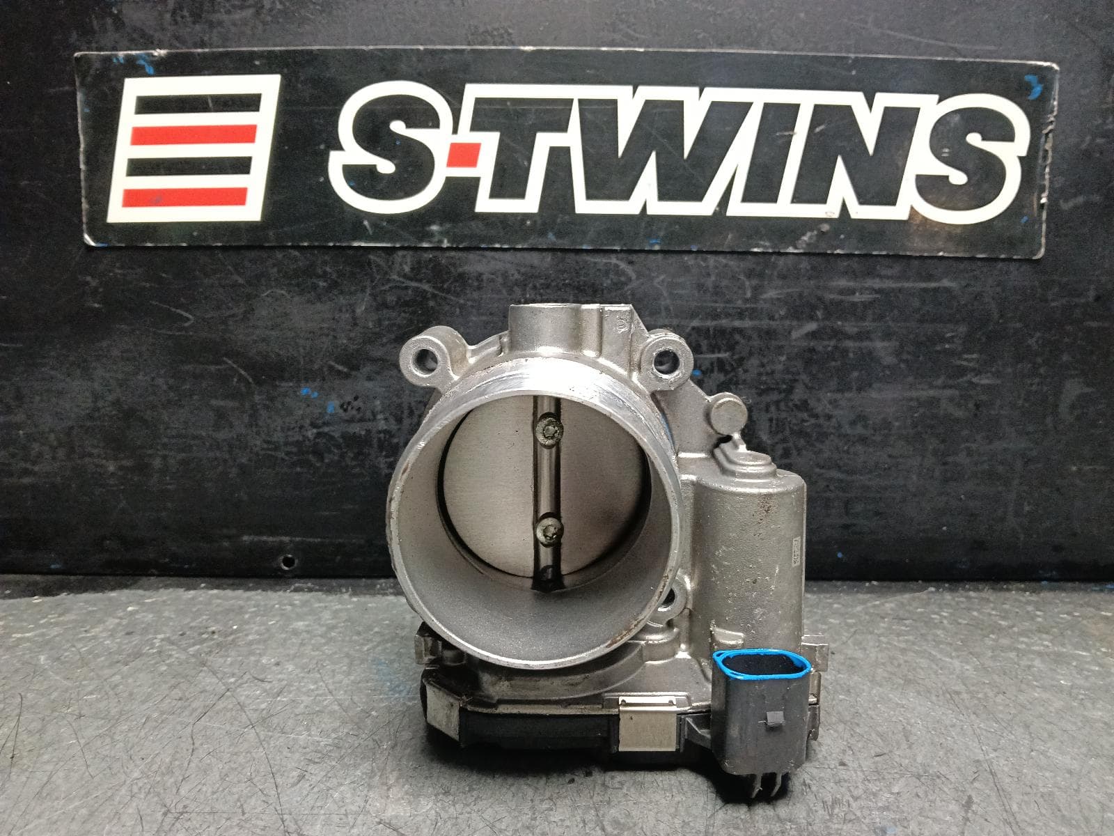 Used auto part listing image: 2023 VOLKSWAGEN TIGUAN THROTTLE BODY 2.0, PETROL, DSFE CODE, 5NA, 07/20-02/24 0000405646