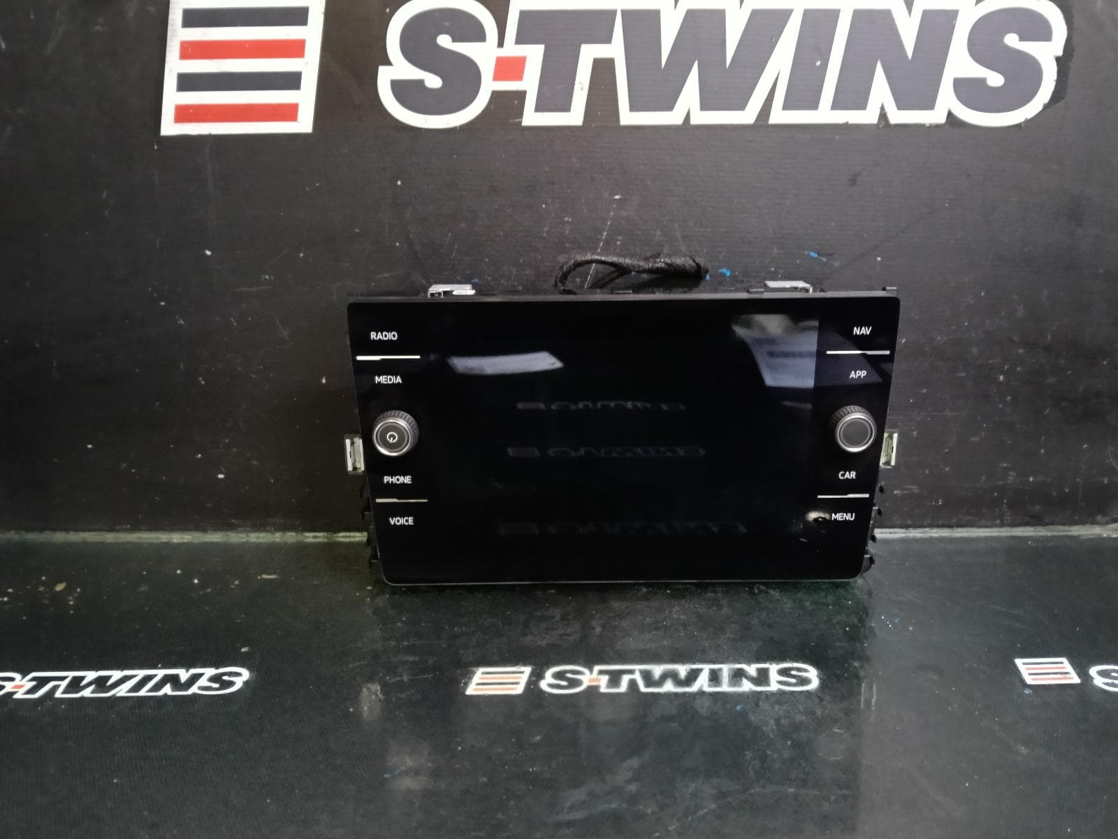 Used auto part listing image: 2019 VOLKSWAGEN POLO HEAD UNIT, W/ SAT NAV TYPE, AW-AE, 09/17-01/22 0000405843