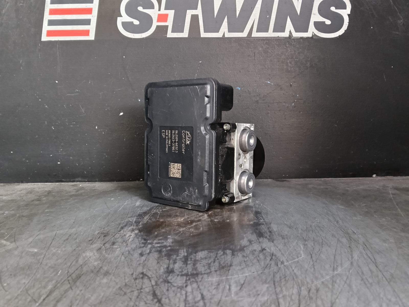 Used auto part listing image: 2012 MITSUBISHI LANCER ABS PUMP MODULATOR CJ, P/N 4670A717, 07/07-10/15 0000403608