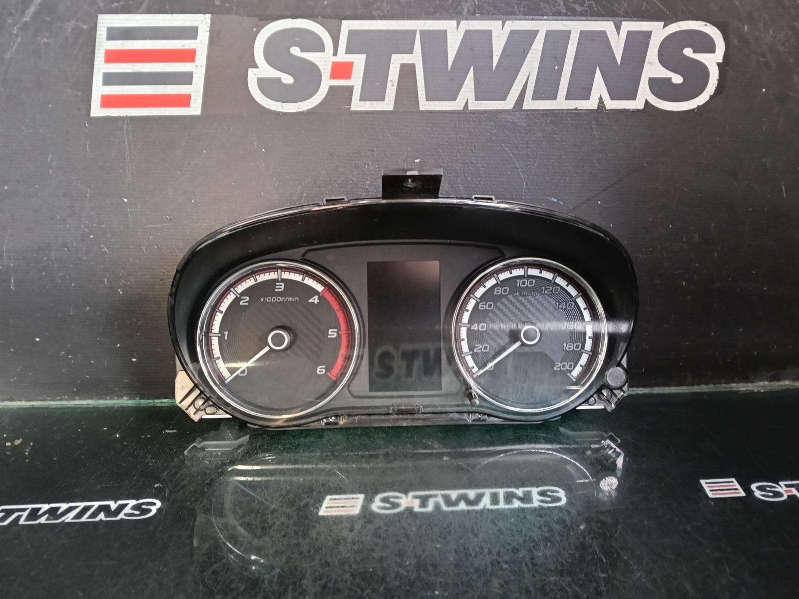 Used auto part listing image: 2022 MITSUBISHI TRITON INSTRUMENTCLUSTER MR, DIESEL, 4WD, AUTO/MANUAL, 4IN DISPLAY TYPE, 11/18-10/23 0000404871