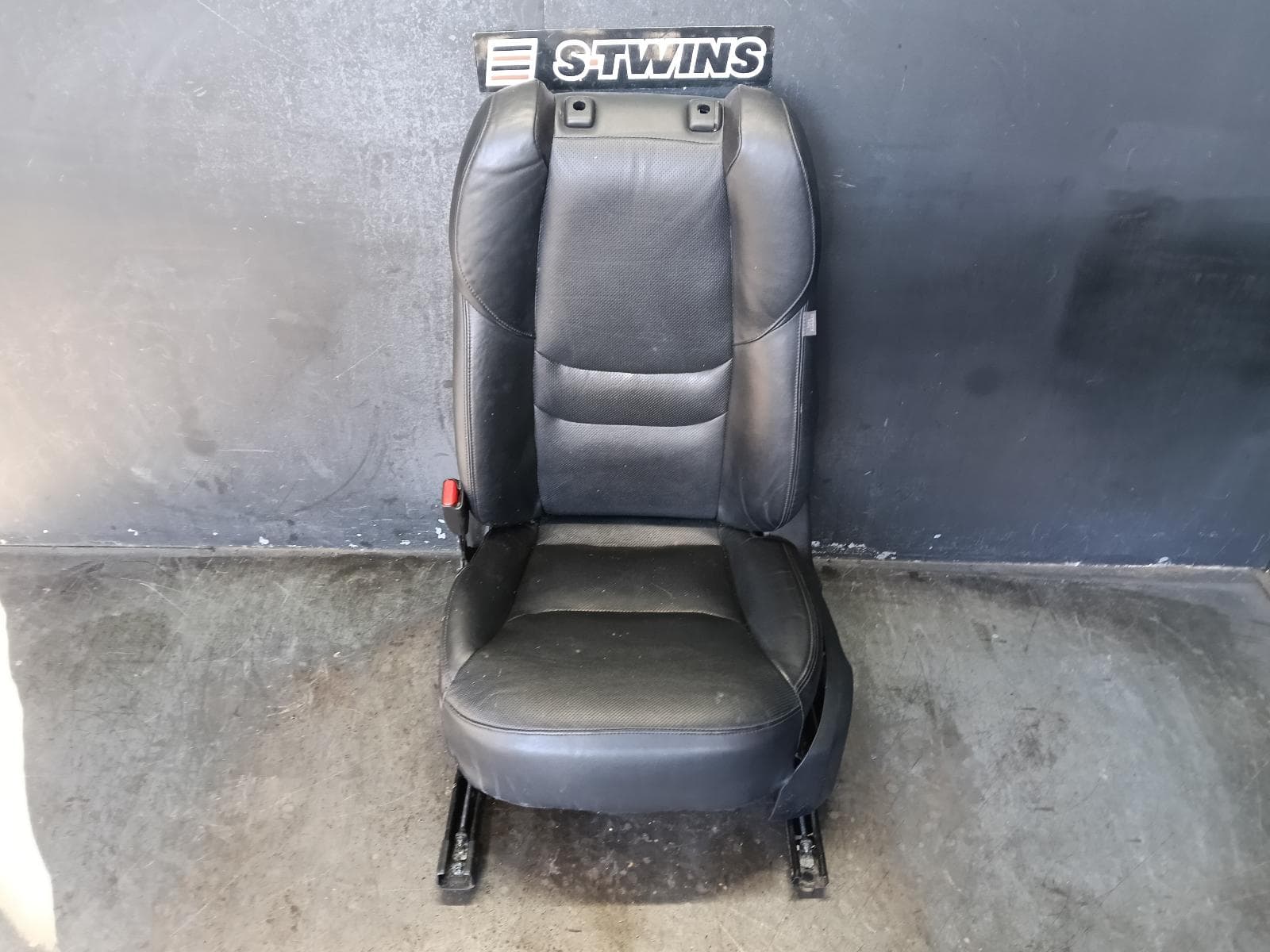 Used auto part listing image: 2018 MAZDA CX9 FRONT SEAT LH FRONT, TC, LEATHER, BLACK, 07/16-12/24 0000404773