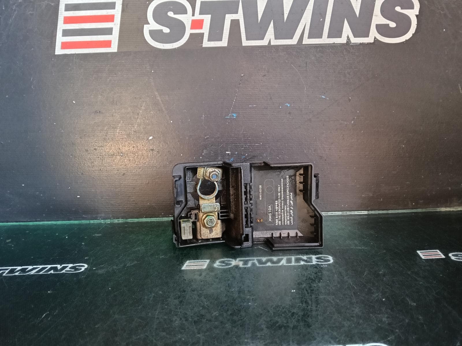 Used auto part listing image: 2018 HYUNDAI I30 BATTERY TERMINAL PD, HATCH, 03/17- 0000404023