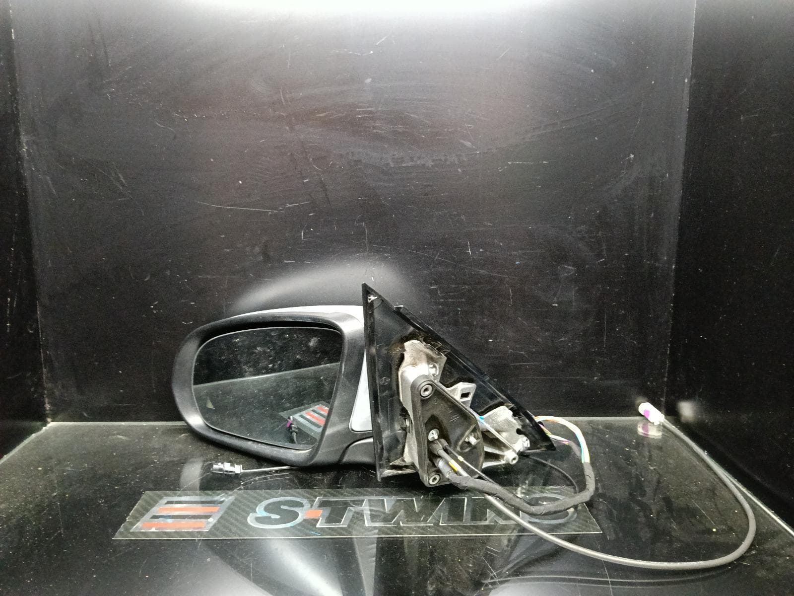 Used auto part listing image: 2019 MERCEDES GLC CLASS LEFT DOOR MIRROR X253/C253, W/ BLIND SPOT, MEMORY, 09/15-03/23 0000313113