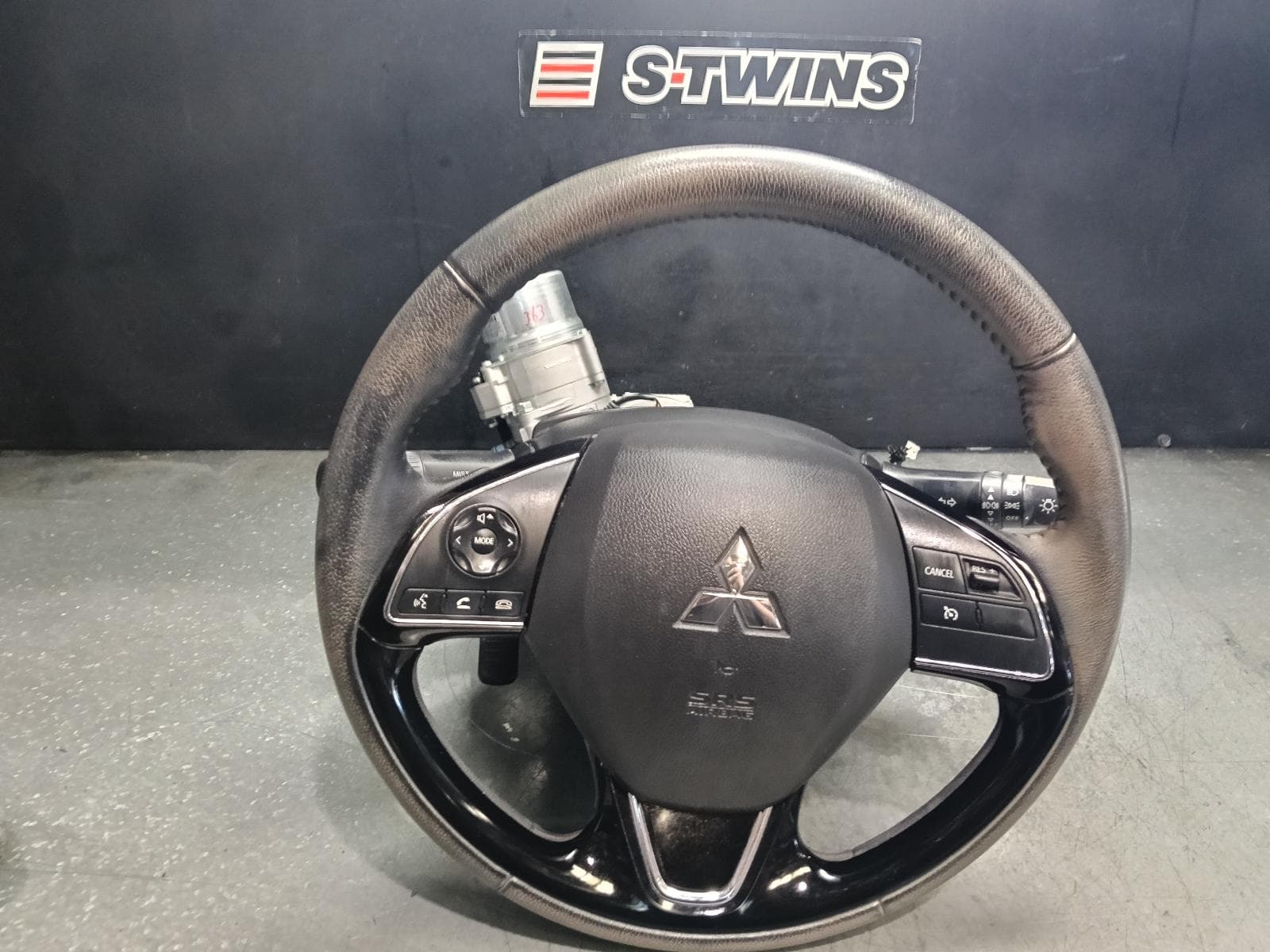 Used auto part listing image: 2017 MITSUBISHI OUTLANDER STEERING COLUMN ZK-ZL, 01/15-07/21 0000406748