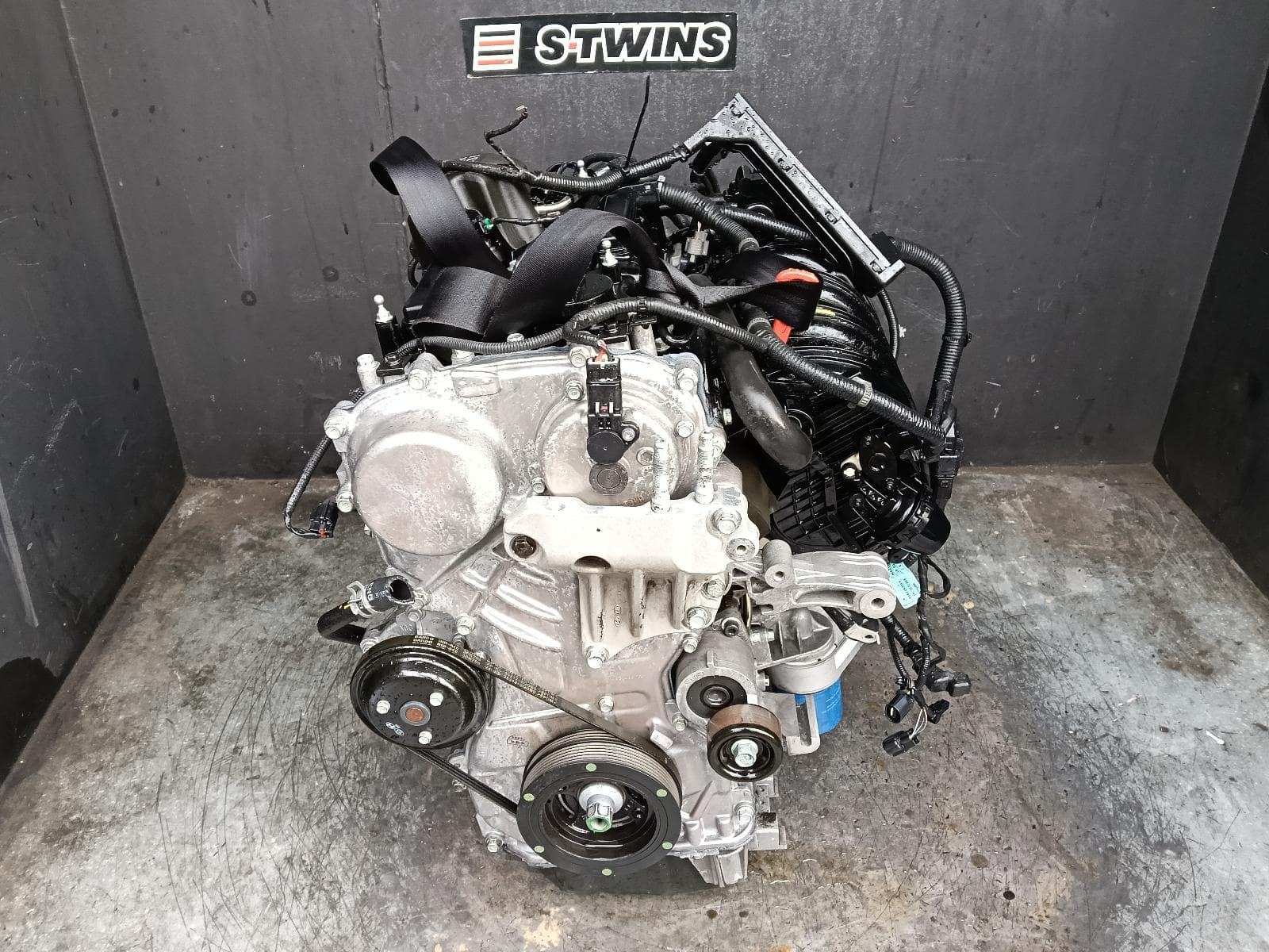 Used auto part listing image: 2018 KIA SPORTAGE ENGINE PETROL, 2.4, G4KJ, QL, 10/15-08/21 0000406868