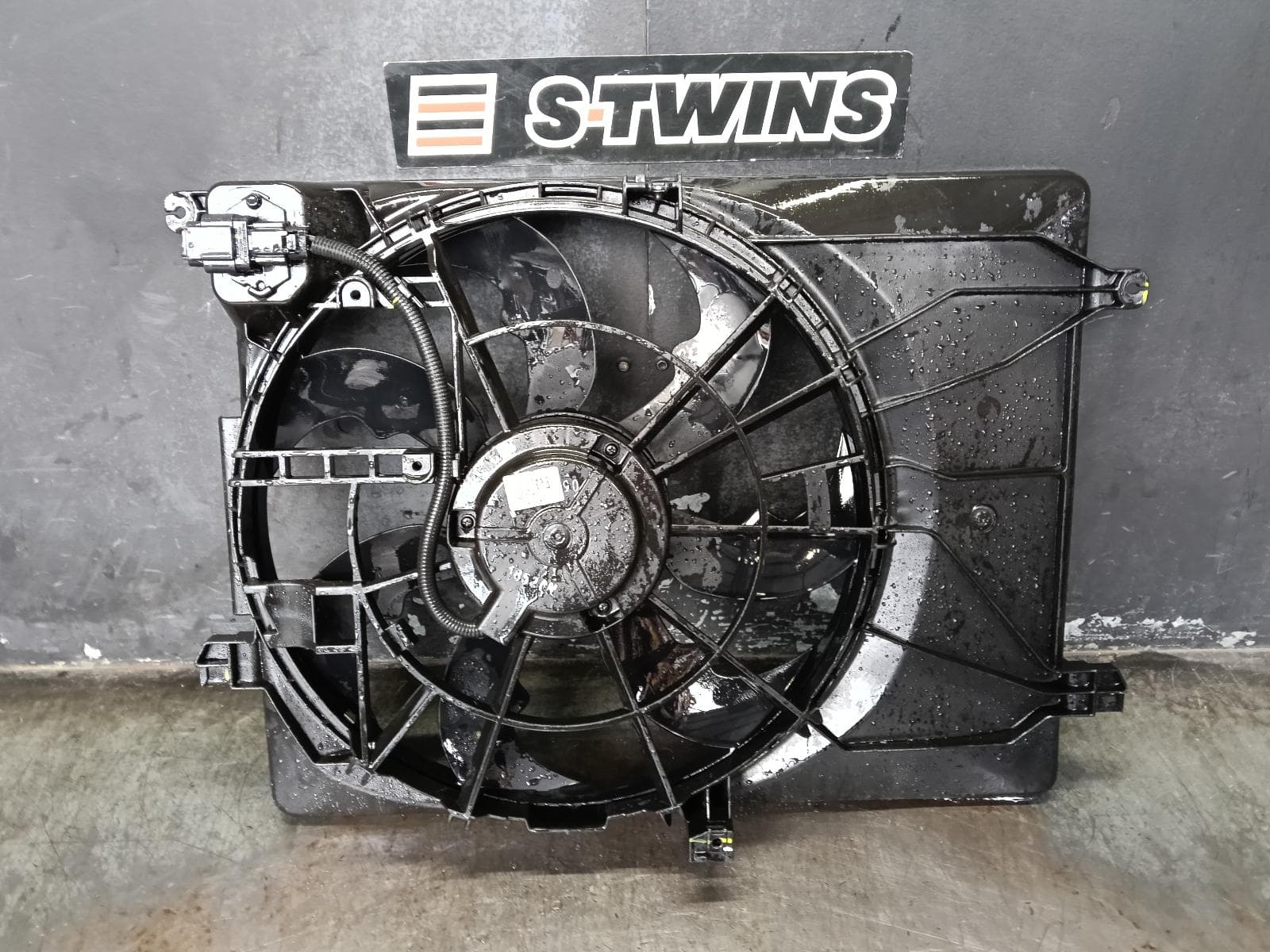 Used auto part listing image: 2018 KIA SPORTAGE FAN RAD FAN, PETROL, QL, 10/15-08/21 0000406877