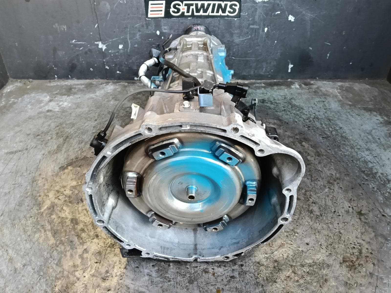 Used auto part listing image: 2020 HYUNDAI ILOAD/IMAX TRANS GEARBOX AUTO, DIESEL, 2.5, D4CB, TURBO, 5 SPEED, SINGLE PLUG TYPE, TQ, 11/19-03/21 0000405376