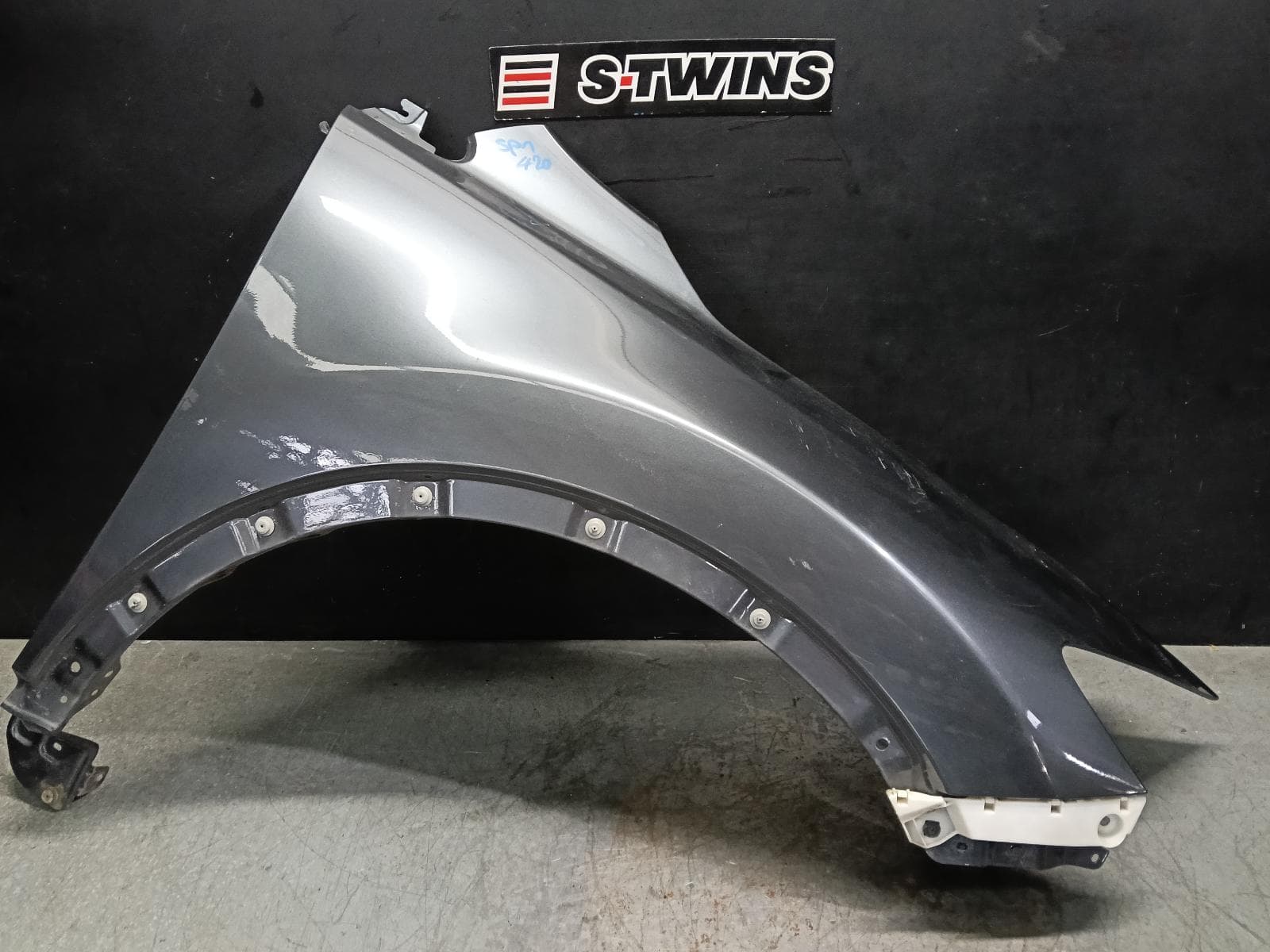 Used auto part listing image: 2013 MAZDA CX9 RIGHT GUARD TB, 12/07-12/15 0000404506