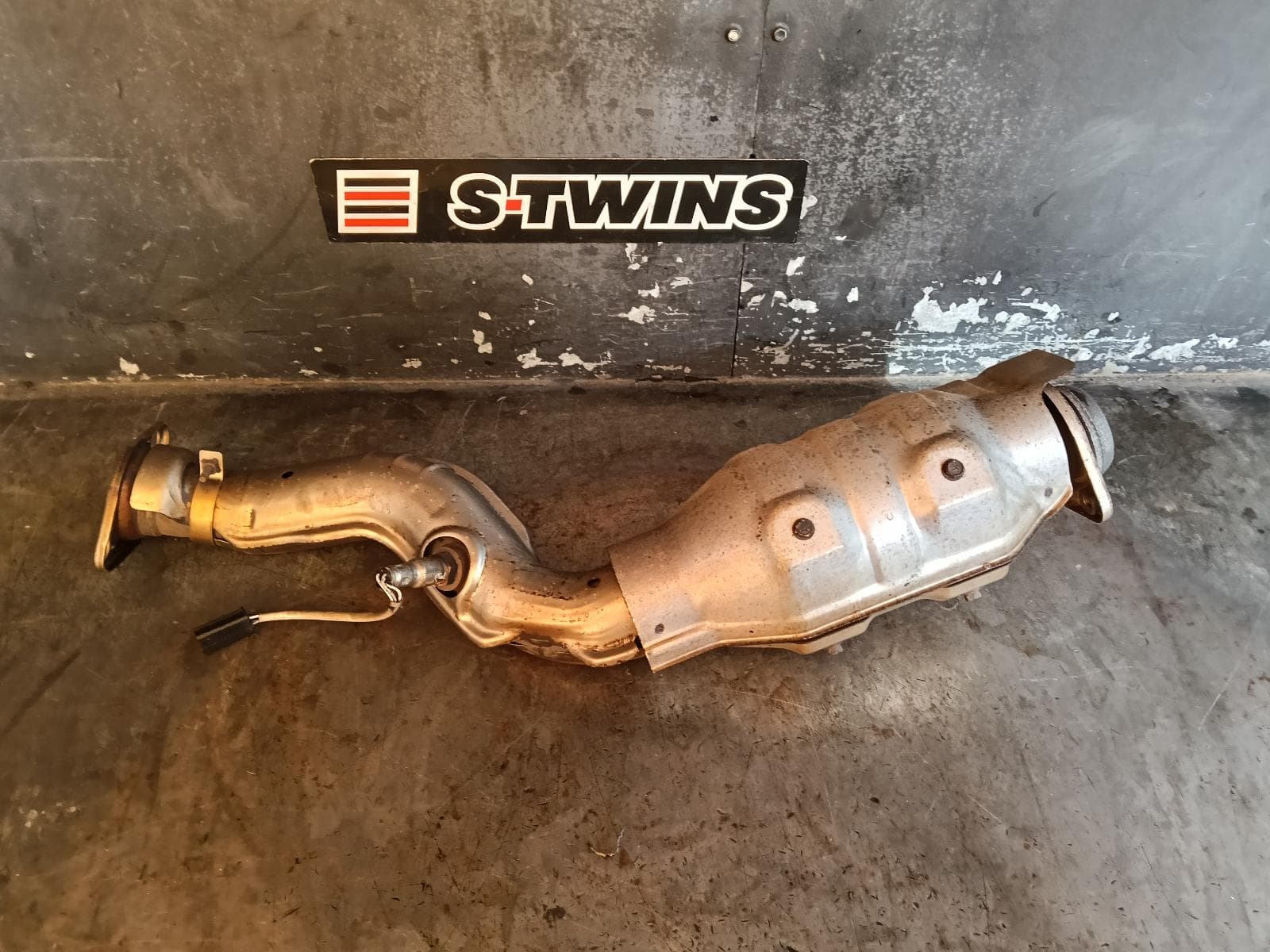 Used auto part listing image: 2013 NISSAN XTRAIL CATALYTIC CONVERTER UNDER CAR-CAT TYPE, 2.0, PETROL, T31, 07/10-12/13 0000405352